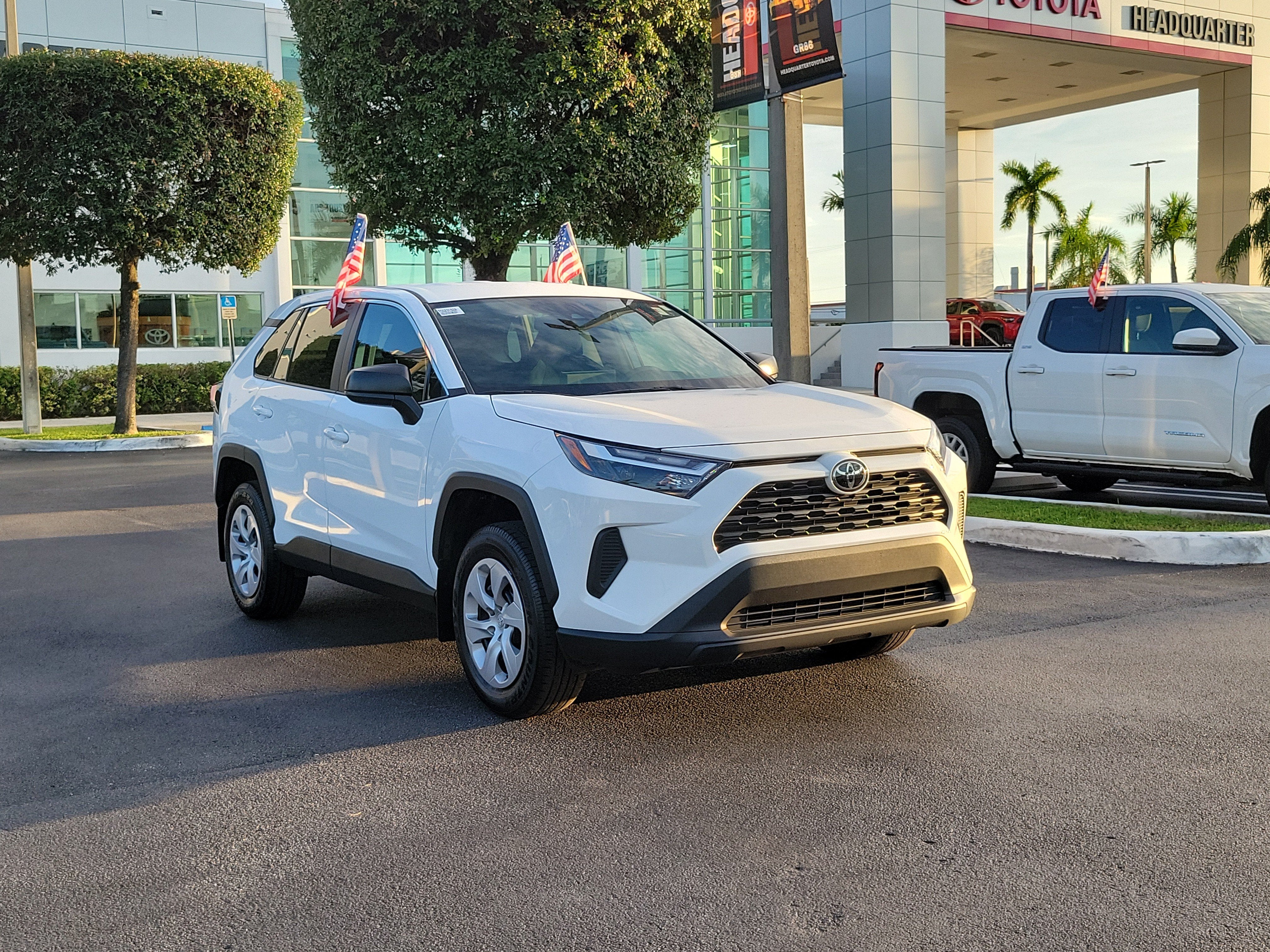 2024 Toyota RAV4 LE