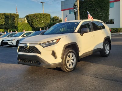 2024 Toyota RAV4 LE