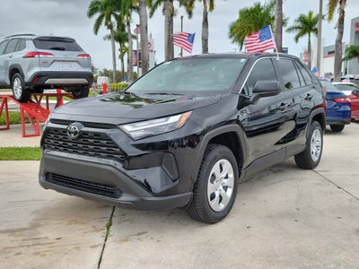 2025 Toyota RAV4 LE