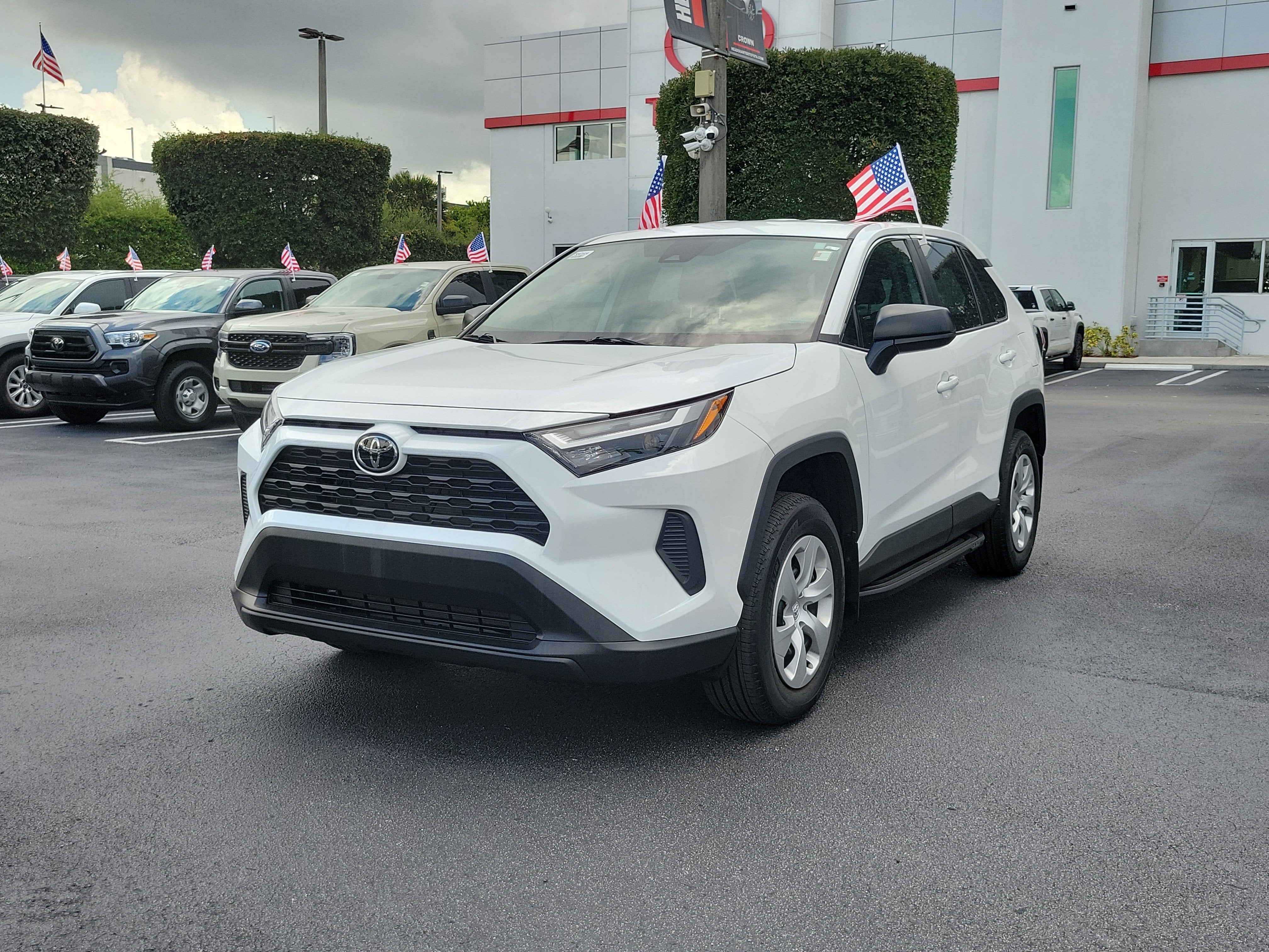 2024 Toyota RAV4 LE
