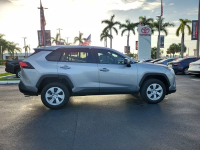 2025 Toyota RAV4 LE