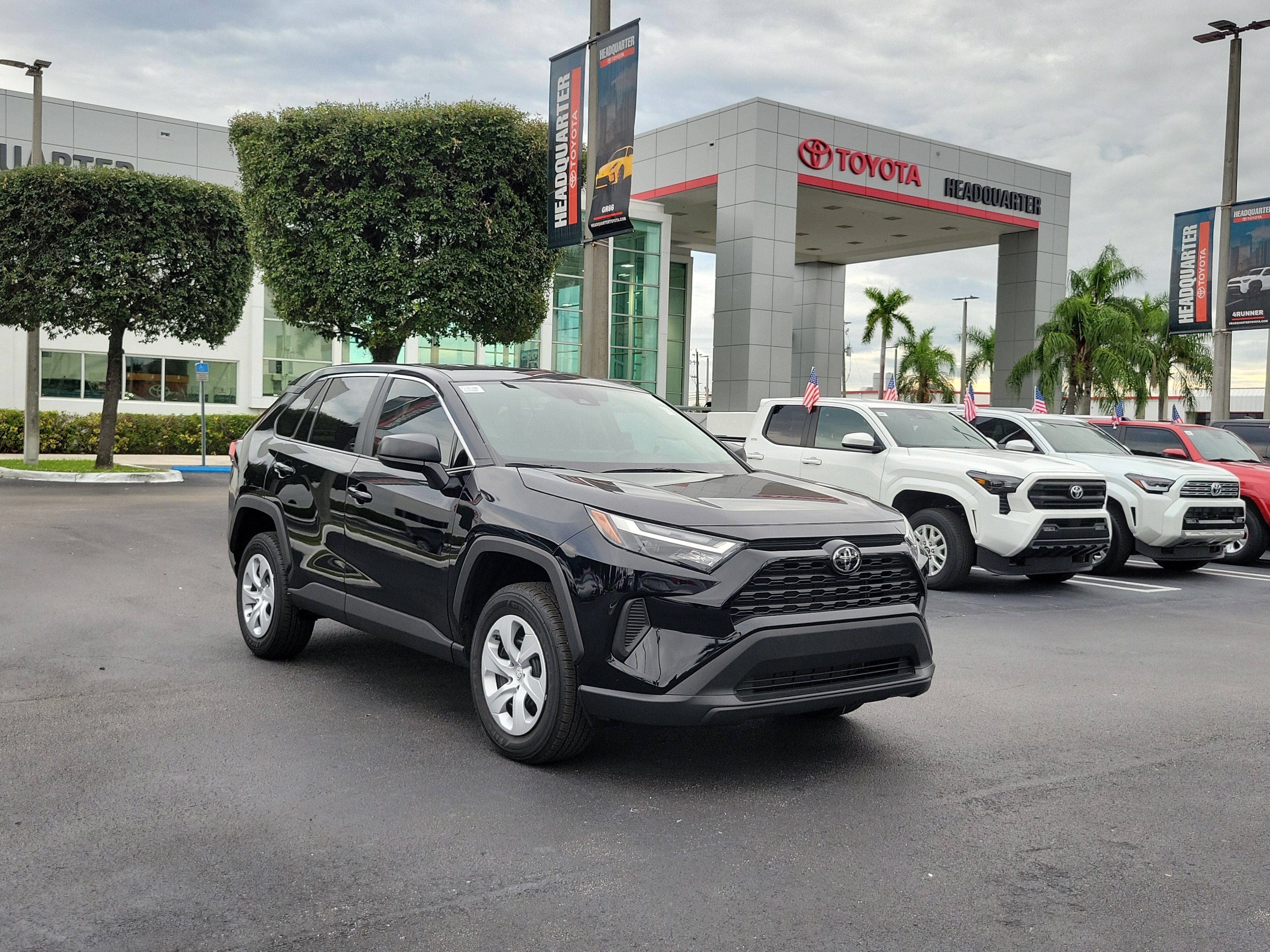 2025 Toyota RAV4 LE