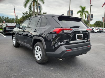 2025 Toyota RAV4 LE