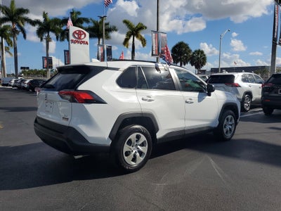 2019 Toyota RAV4 LE