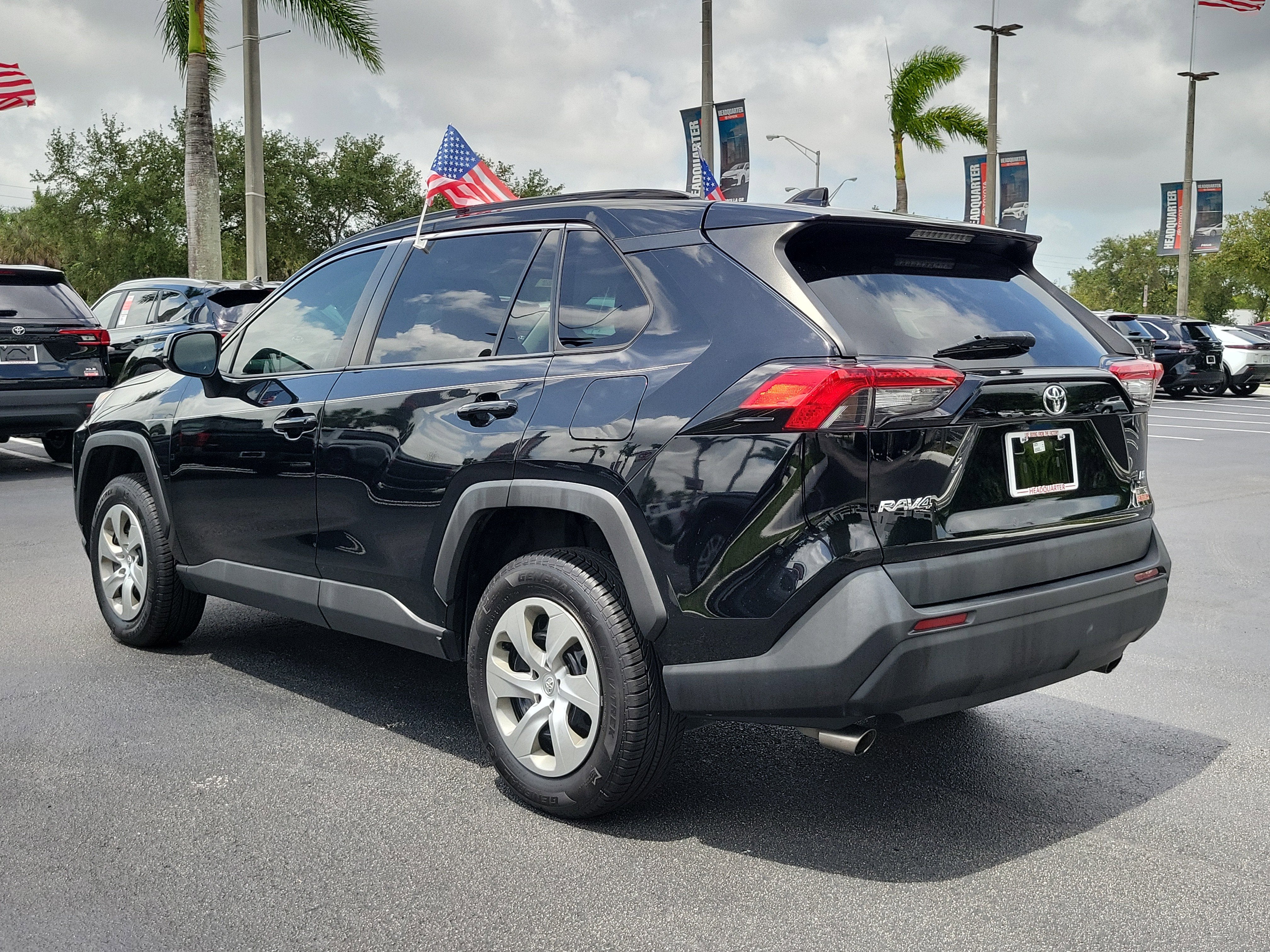 2021 Toyota RAV4 LE