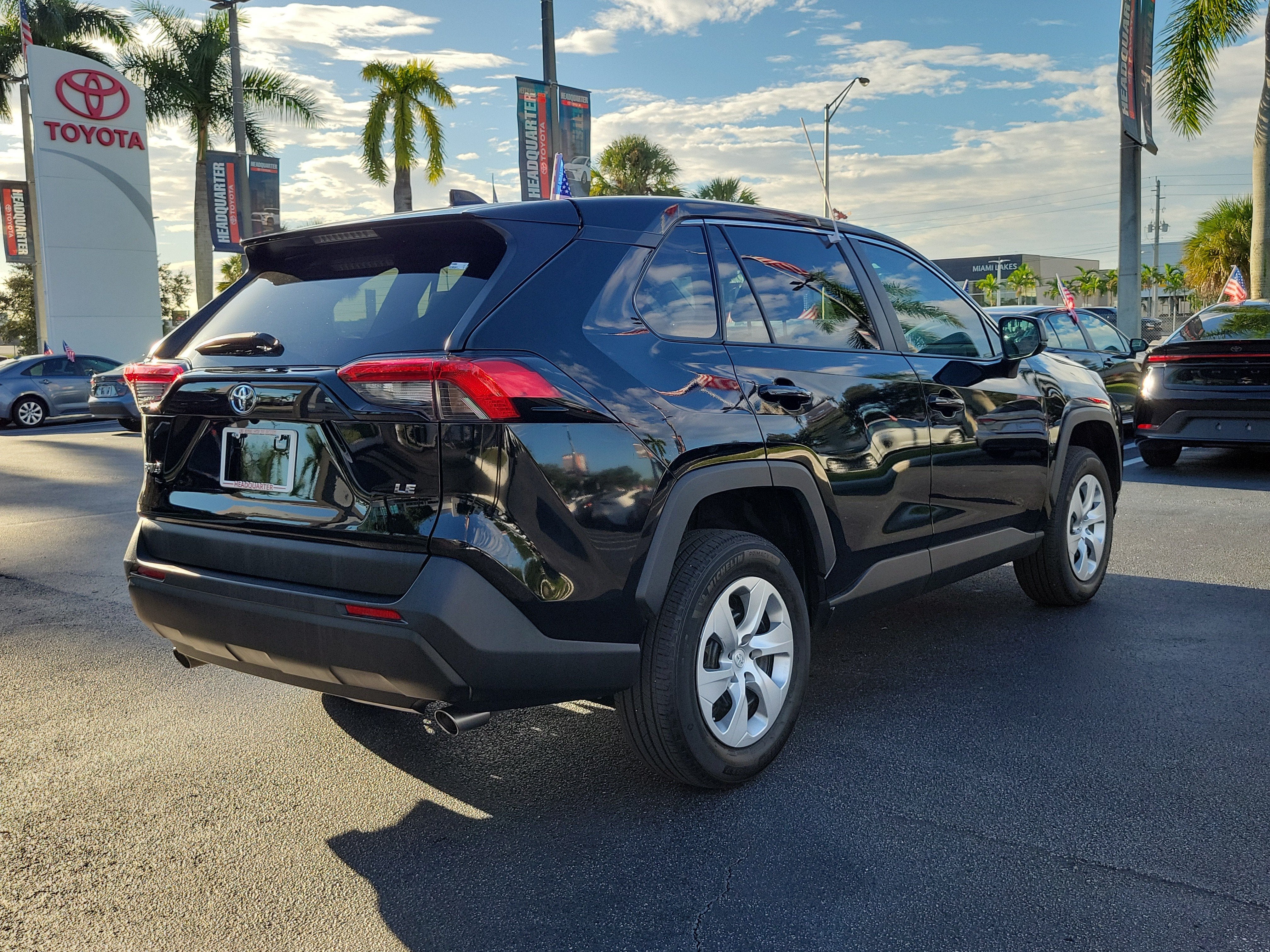 2025 Toyota RAV4 LE