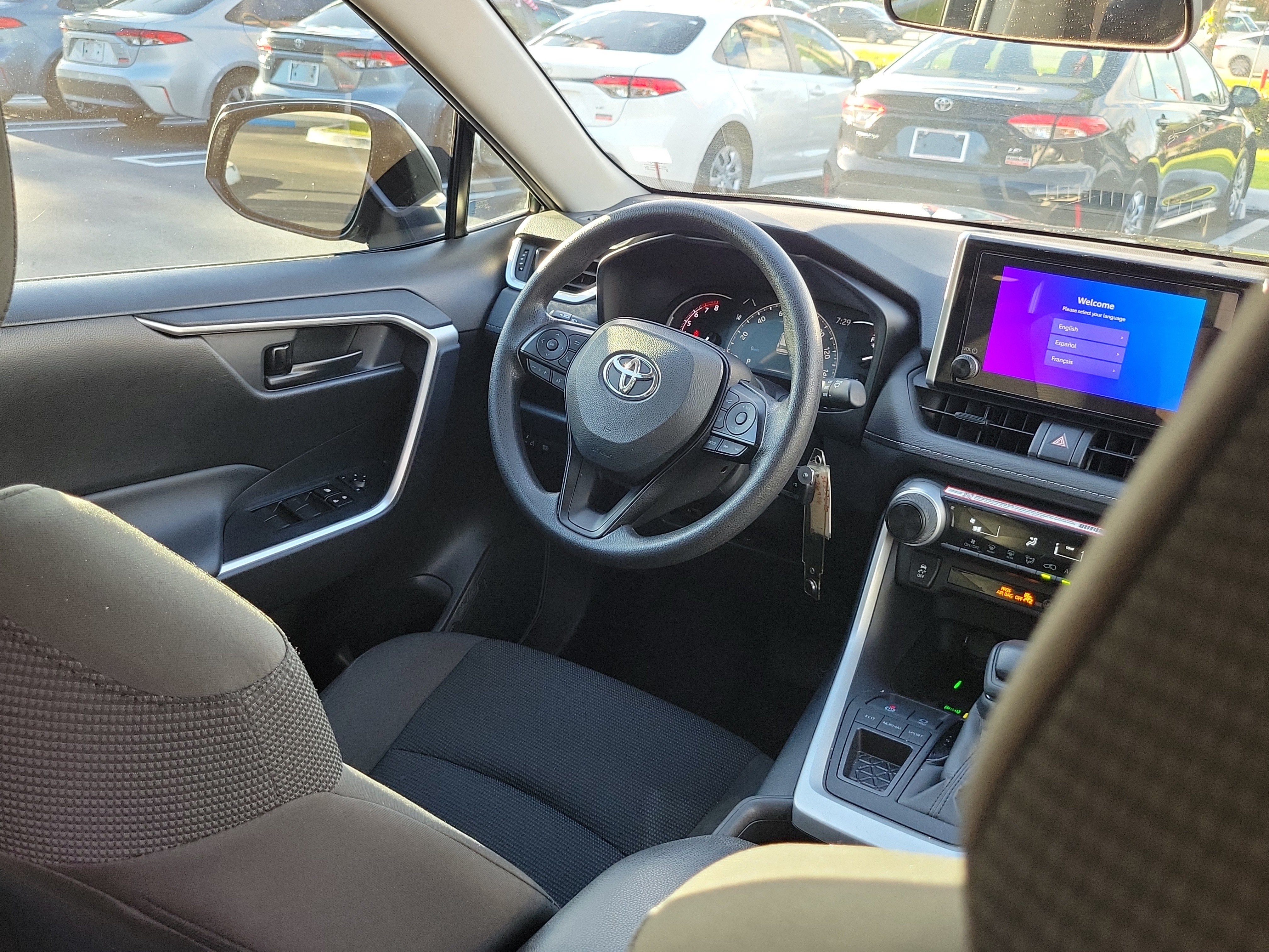 2025 Toyota RAV4 LE