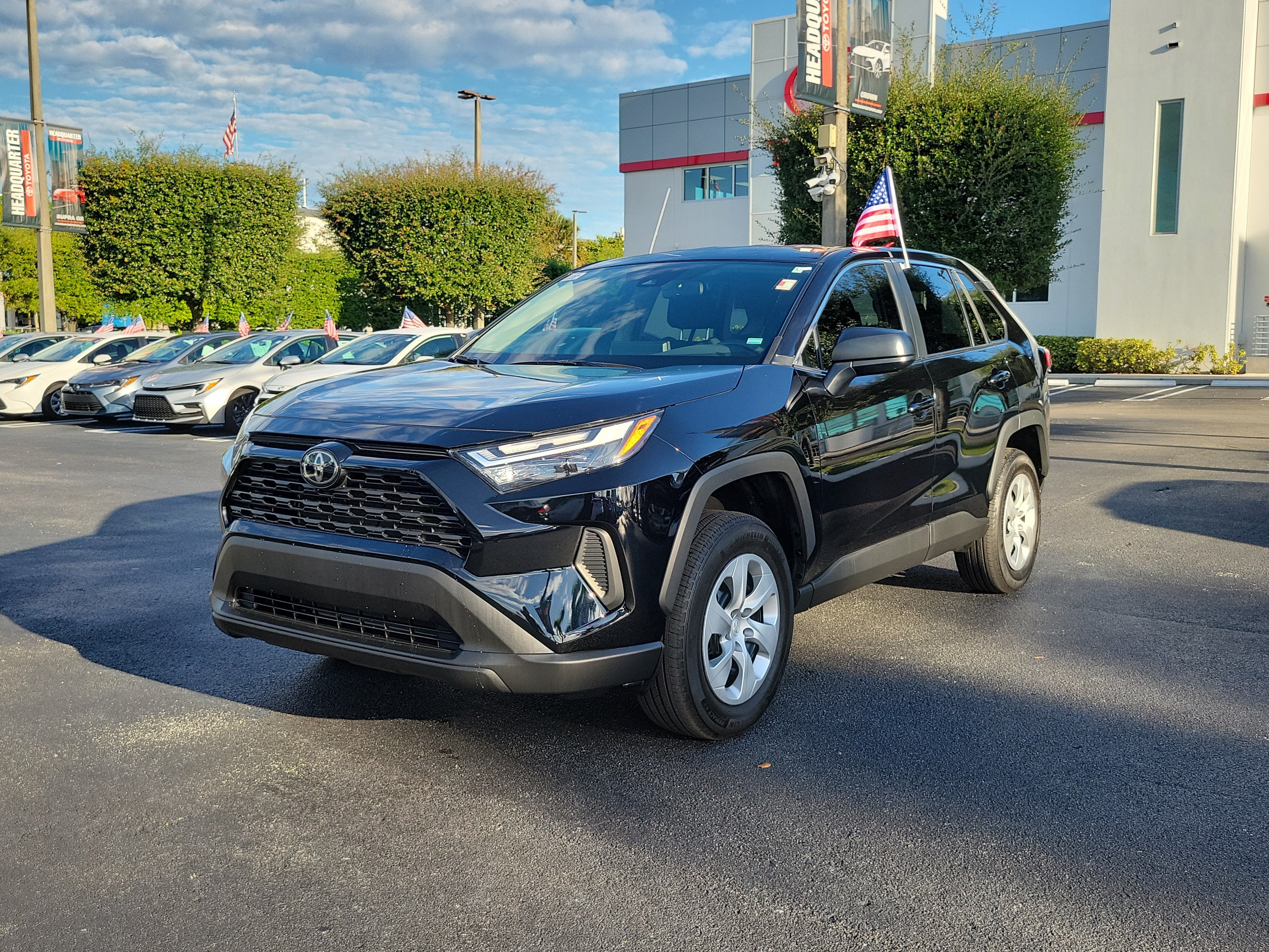 2025 Toyota RAV4 LE