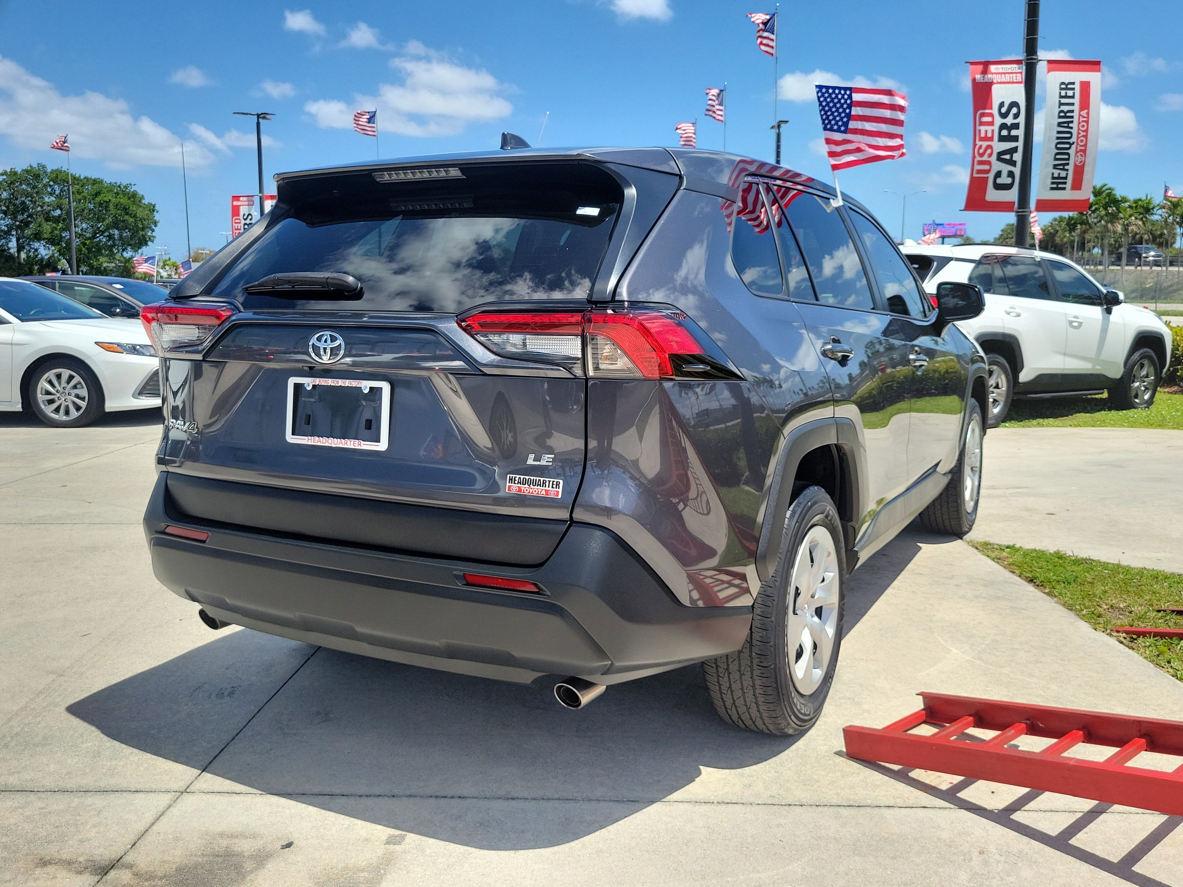 2024 Toyota RAV4 LE