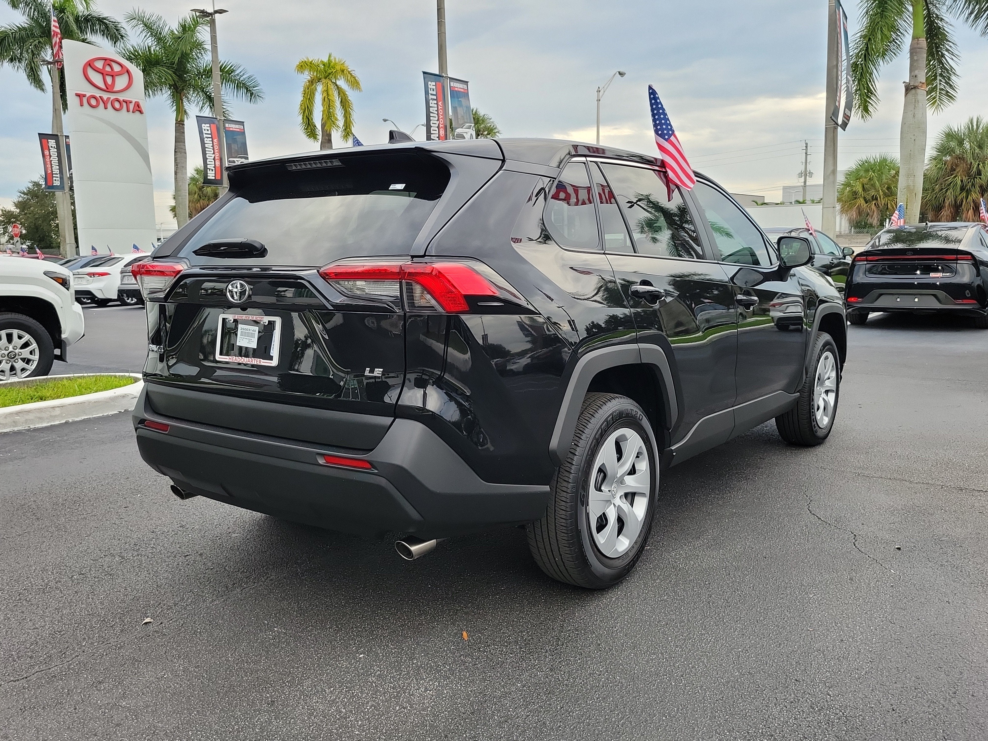 2025 Toyota RAV4 LE