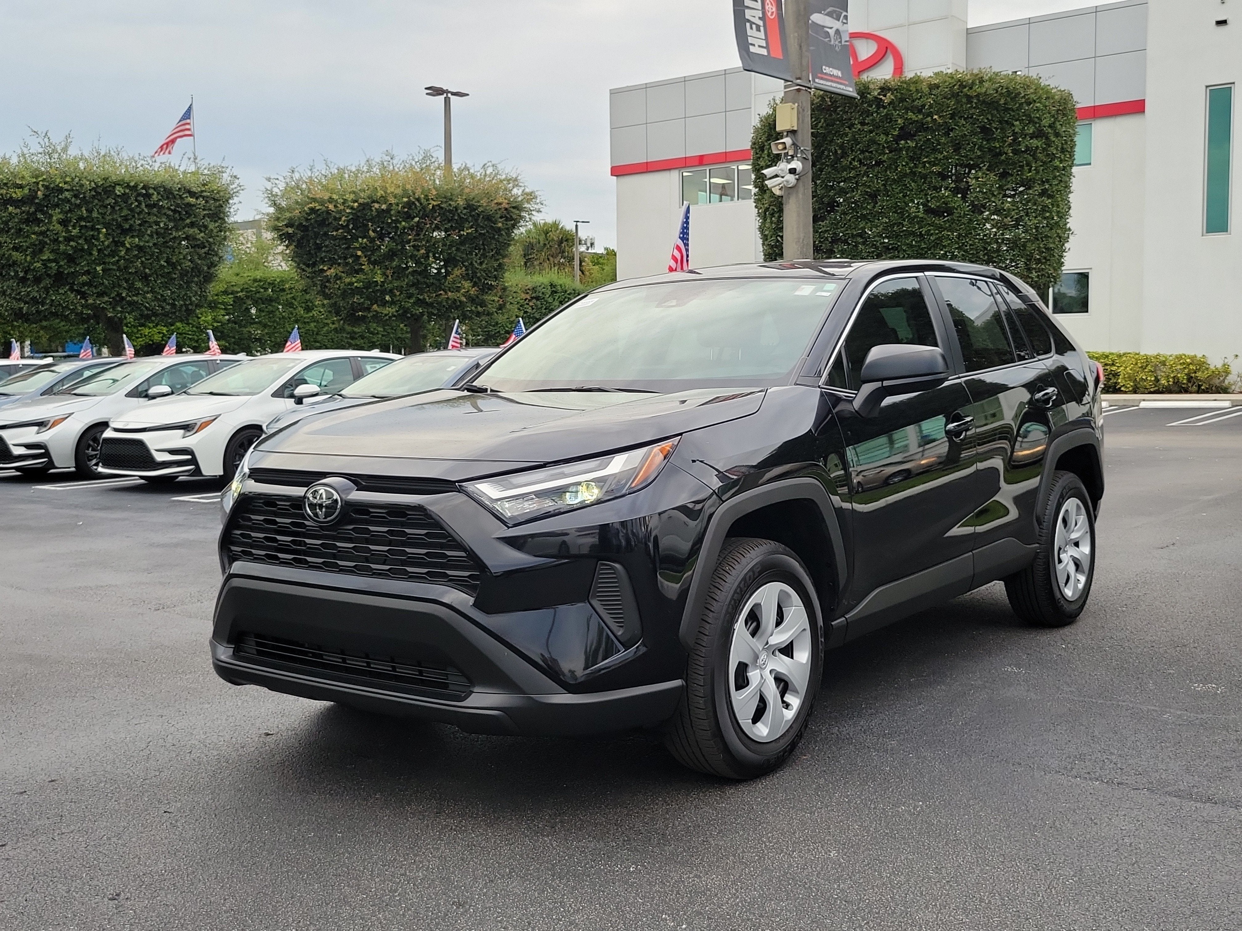 2025 Toyota RAV4 LE