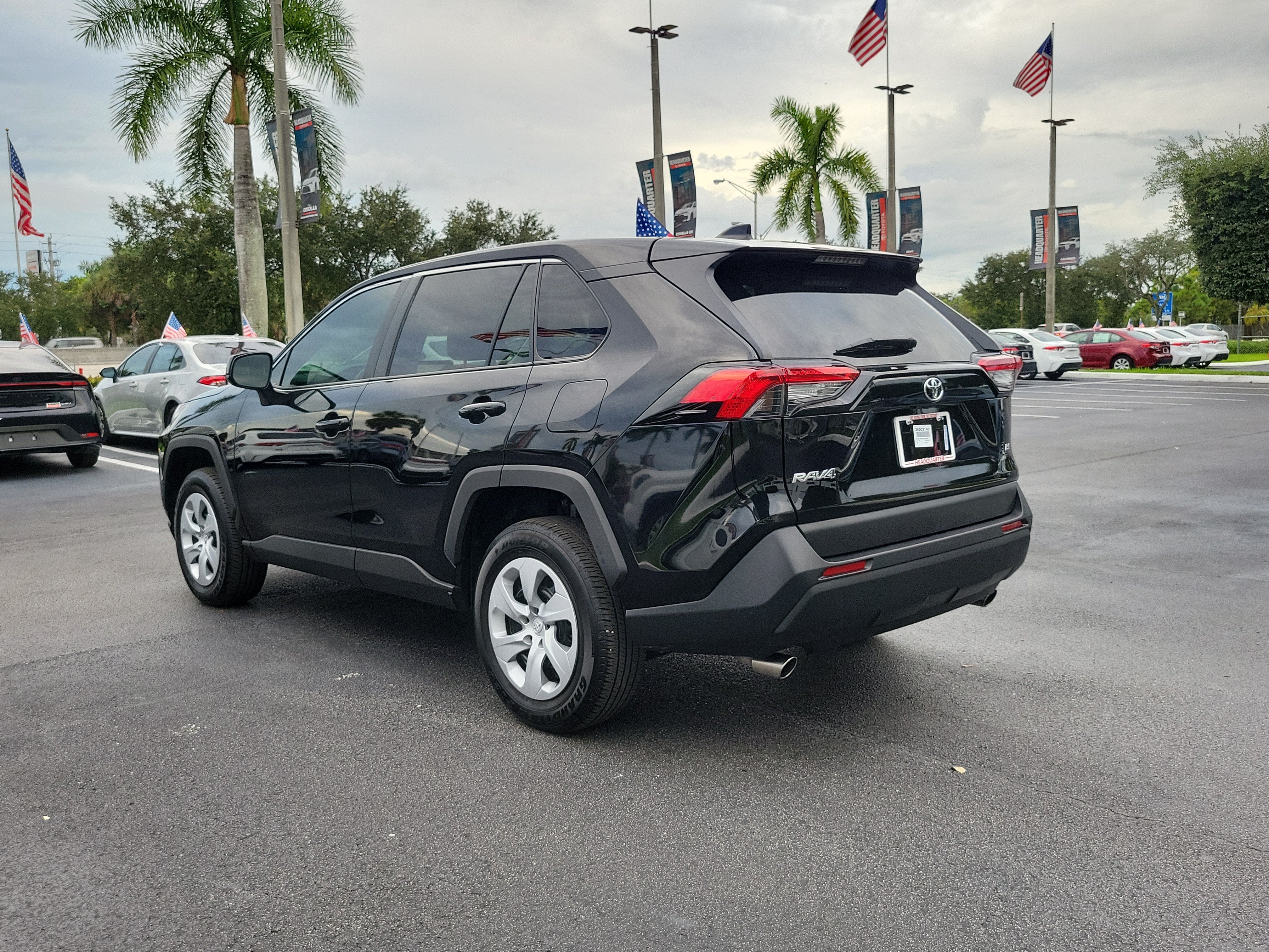 2025 Toyota RAV4 LE