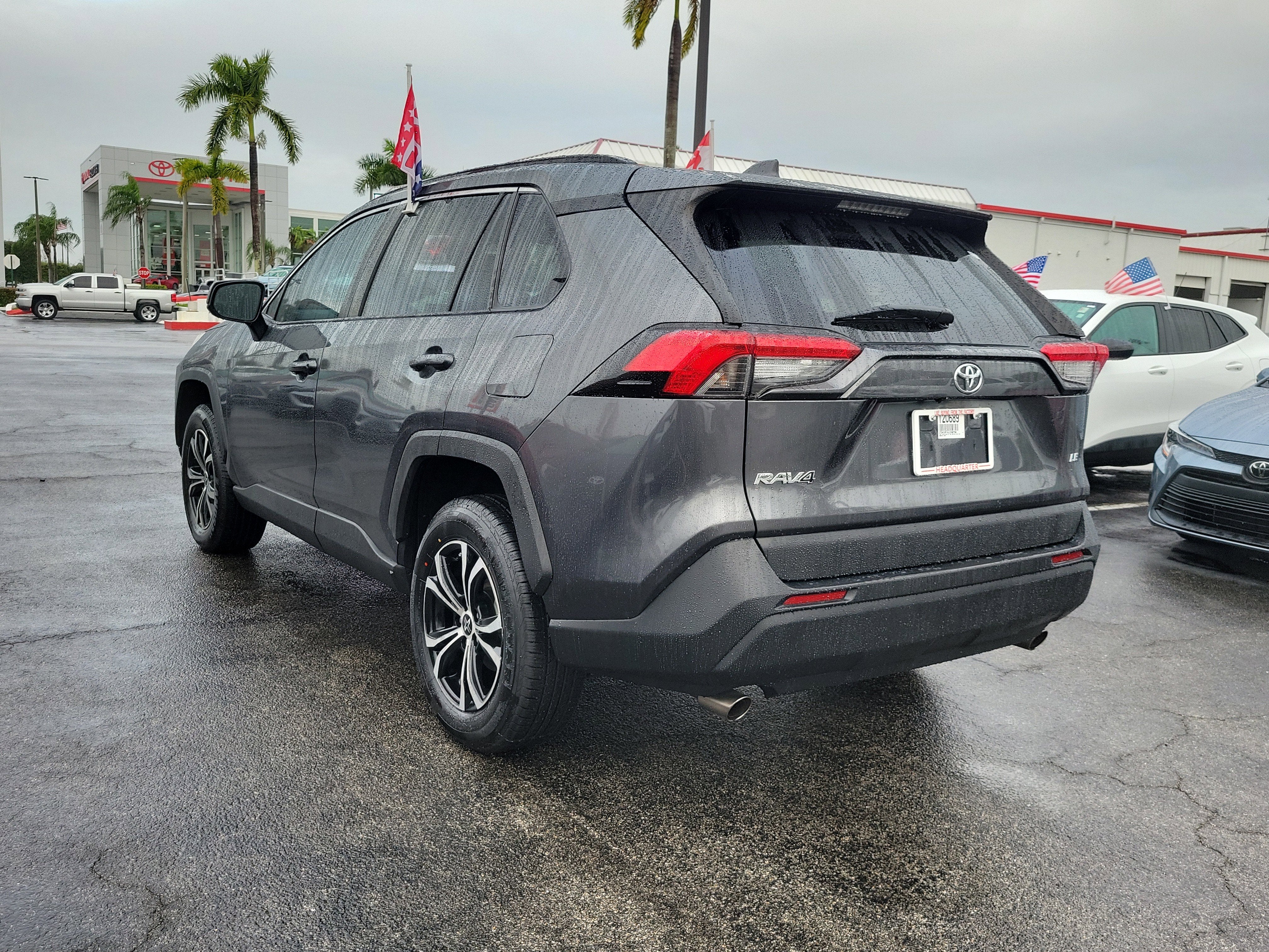 2020 Toyota RAV4 LE