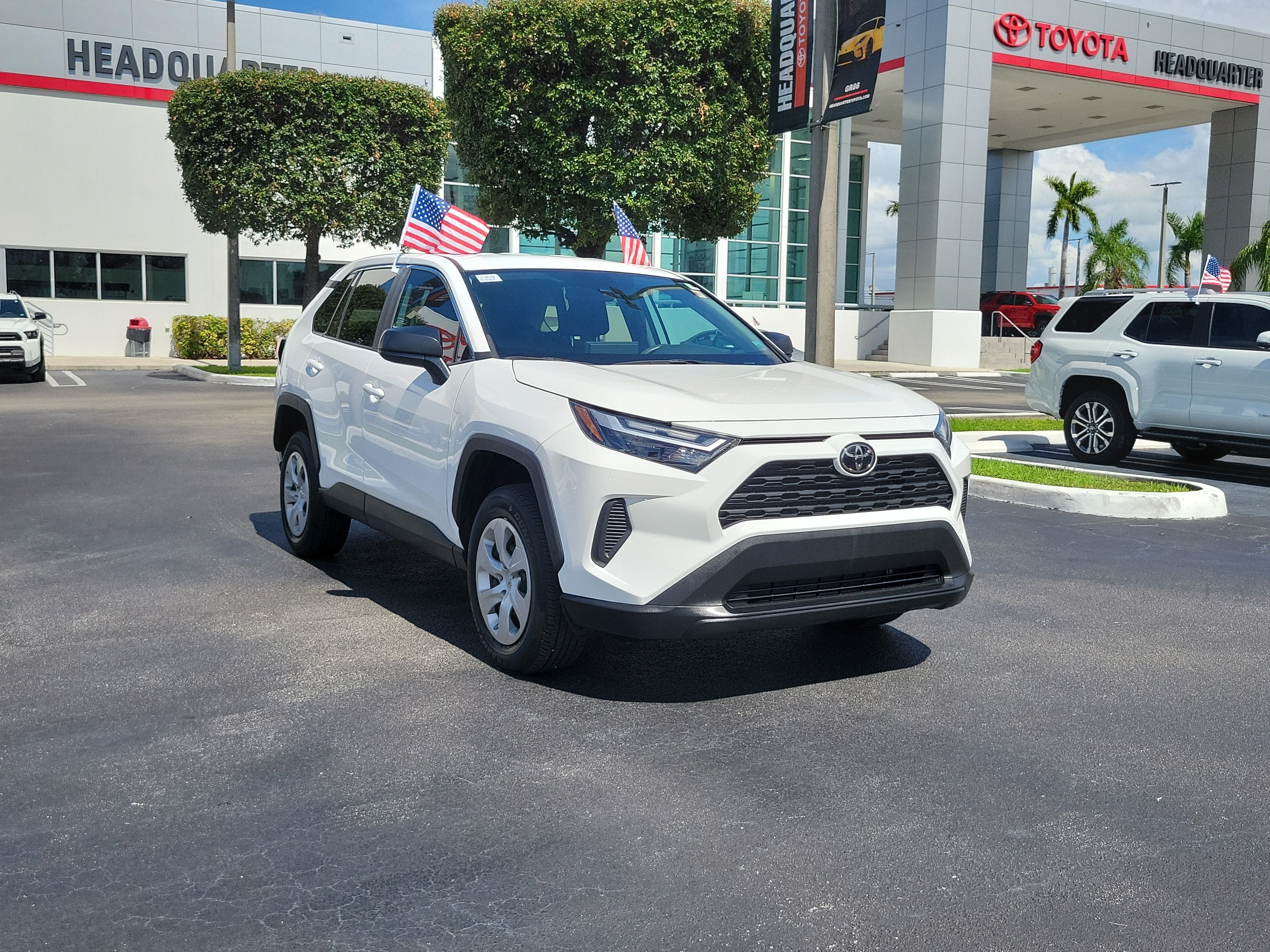2024 Toyota RAV4 LE
