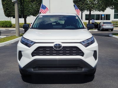2024 Toyota RAV4 LE