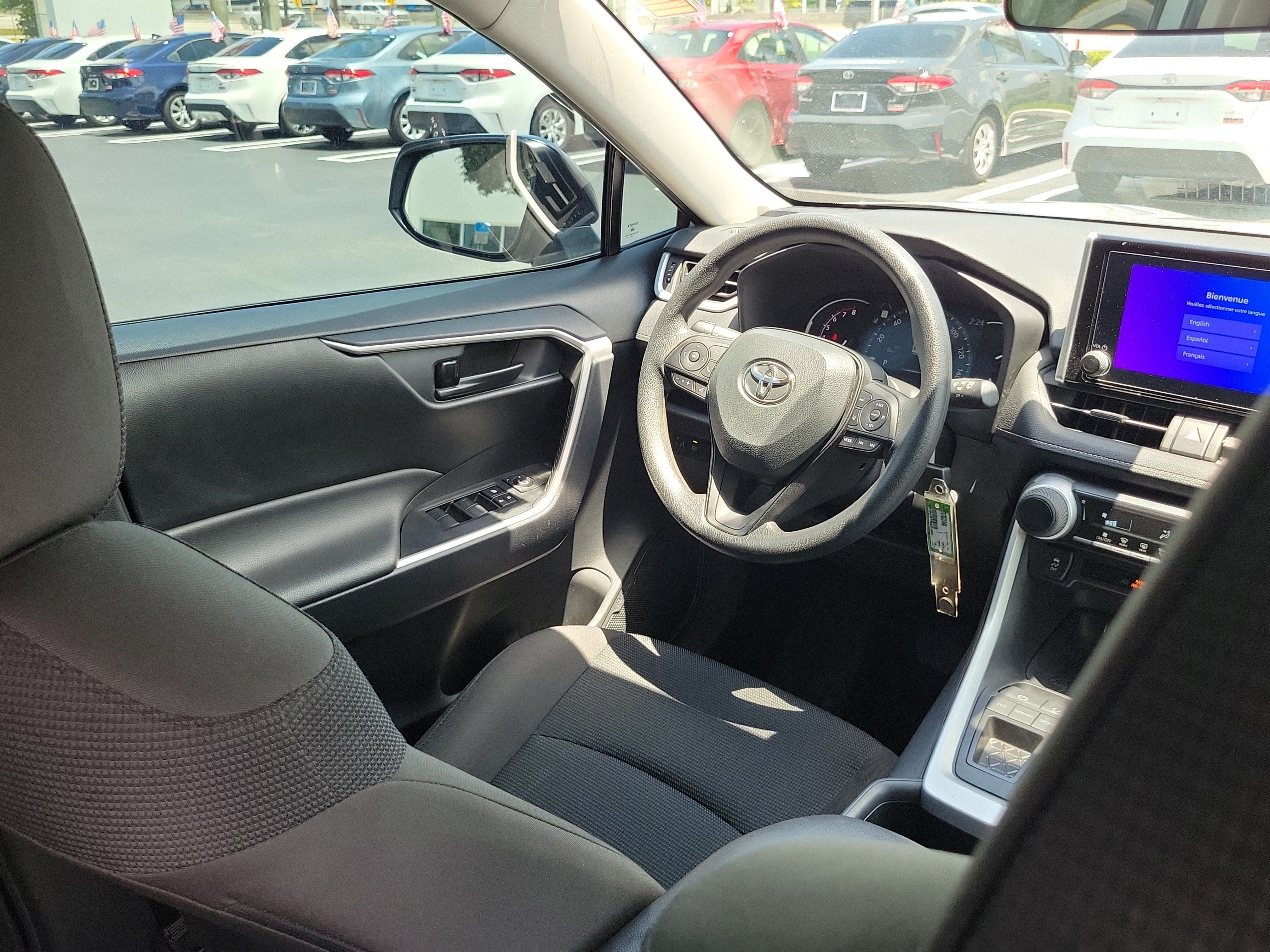 2025 Toyota RAV4 LE