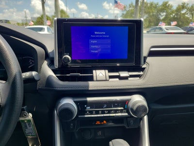 2025 Toyota RAV4 LE