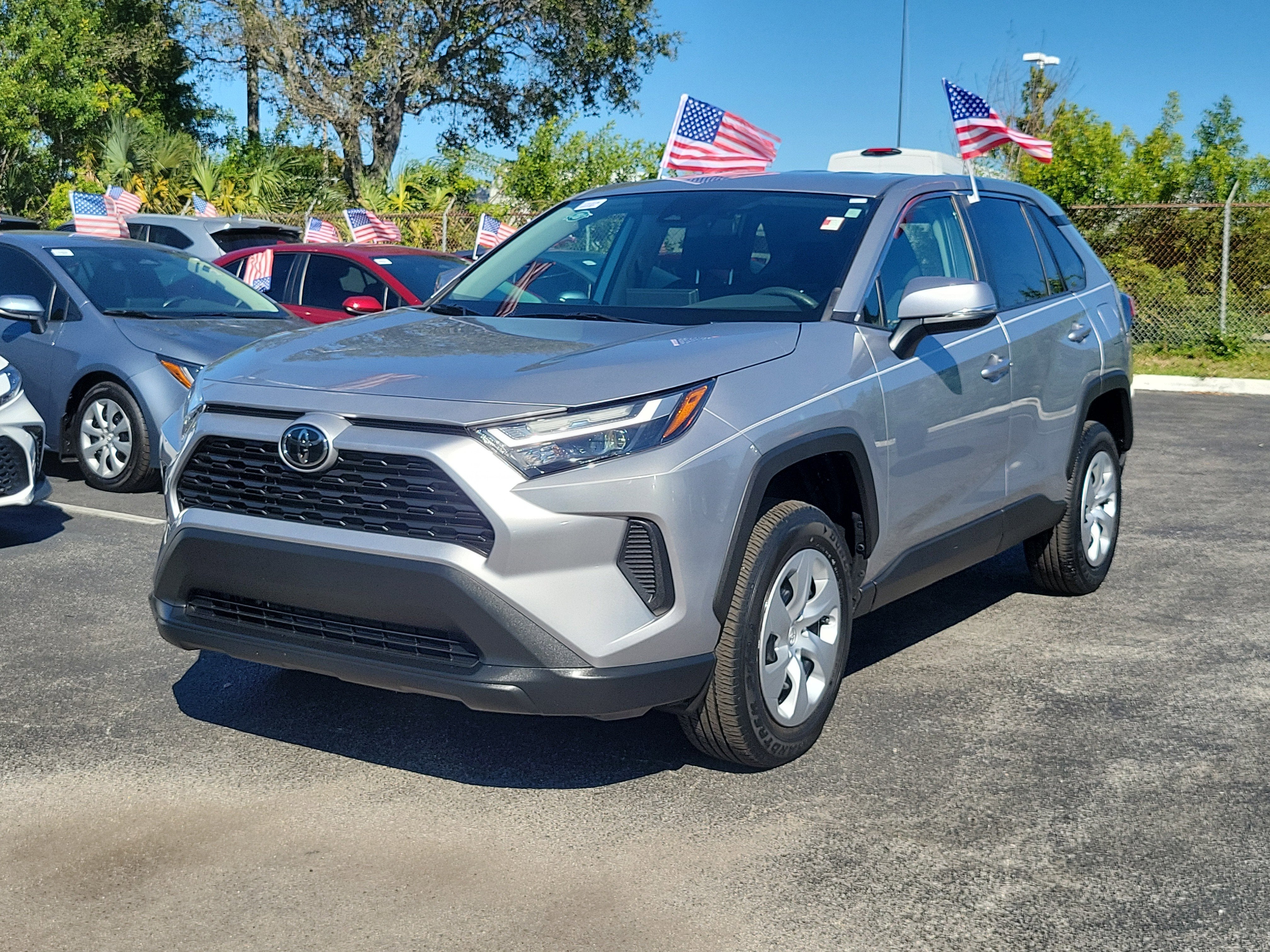 2024 Toyota RAV4 LE
