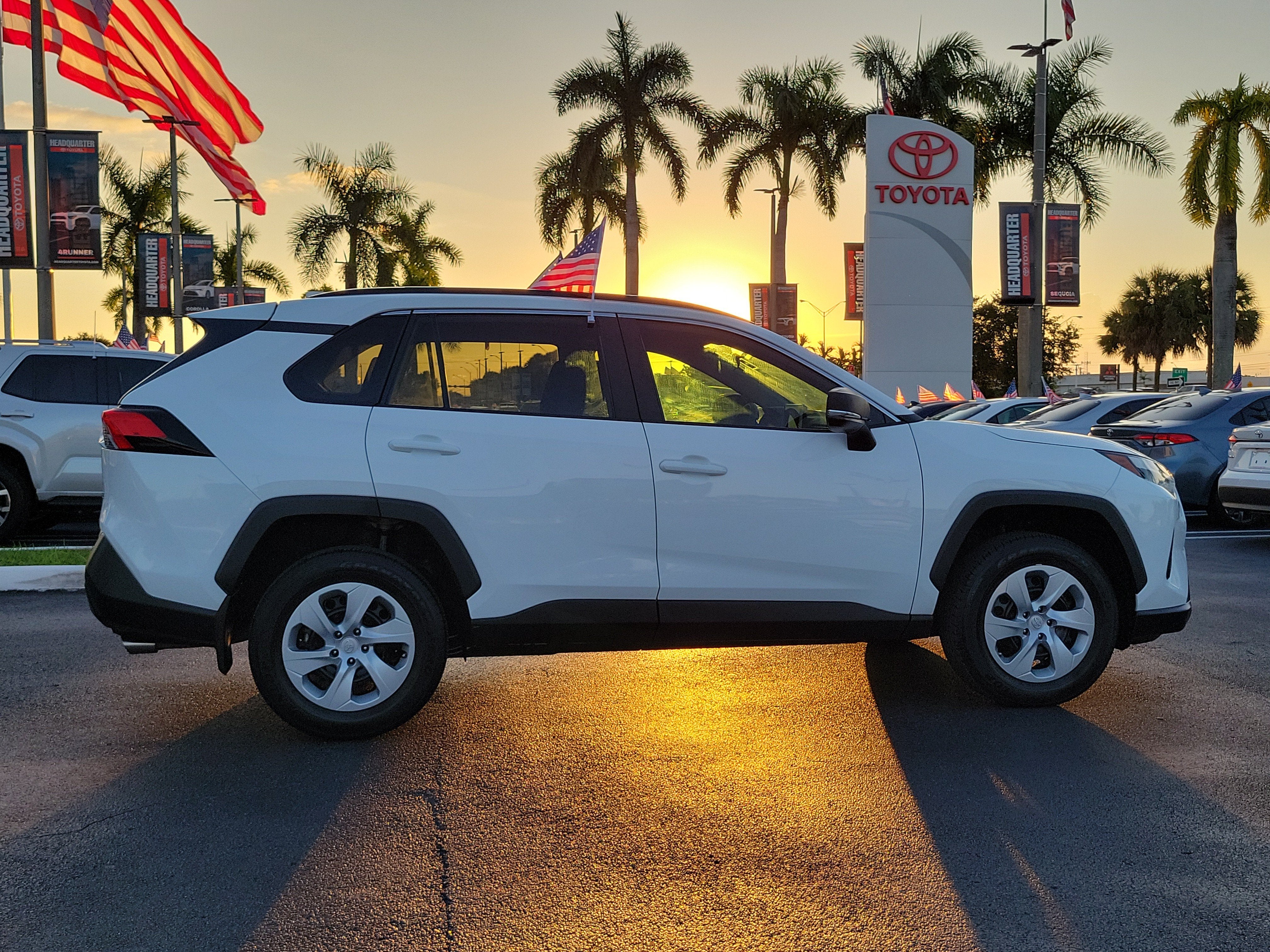 2024 Toyota RAV4 LE