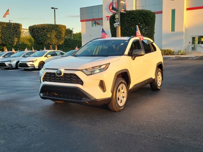 2024 Toyota RAV4 LE