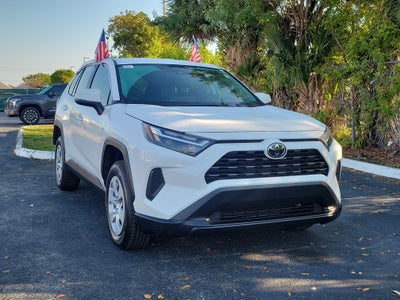 2025 Toyota RAV4 LE