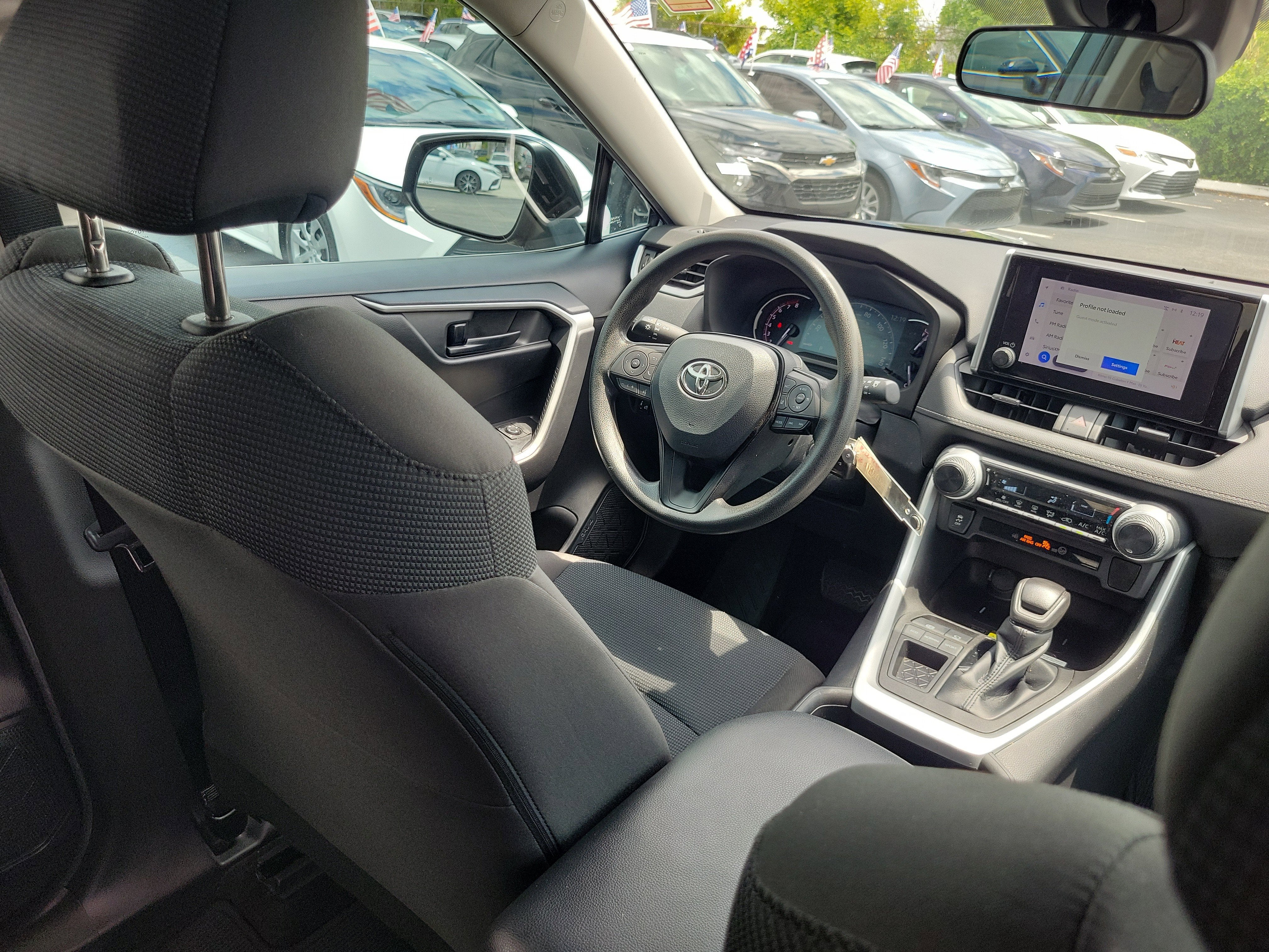 2023 Toyota RAV4 LE