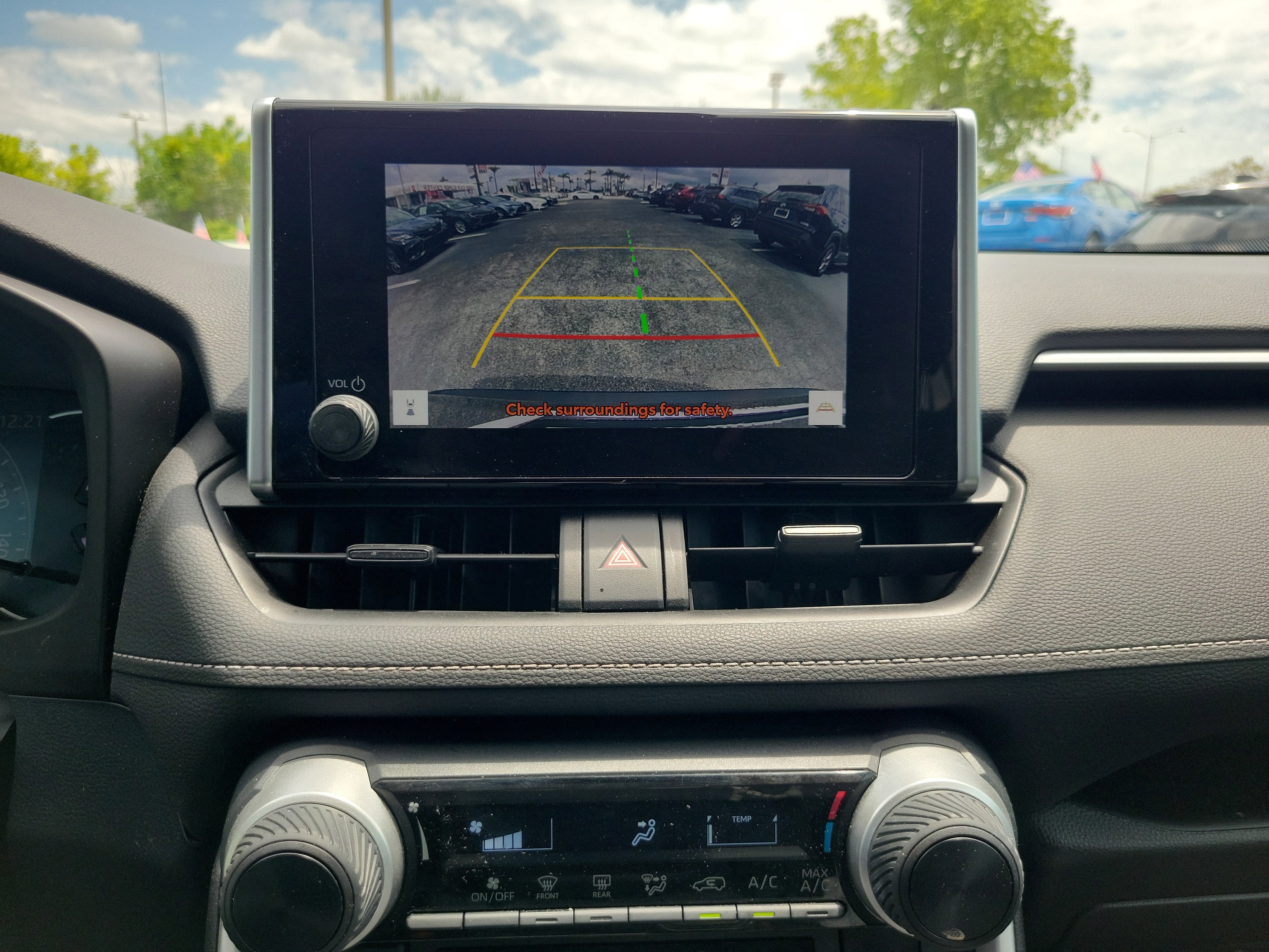 2023 Toyota RAV4 LE