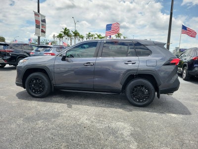 2023 Toyota RAV4 LE