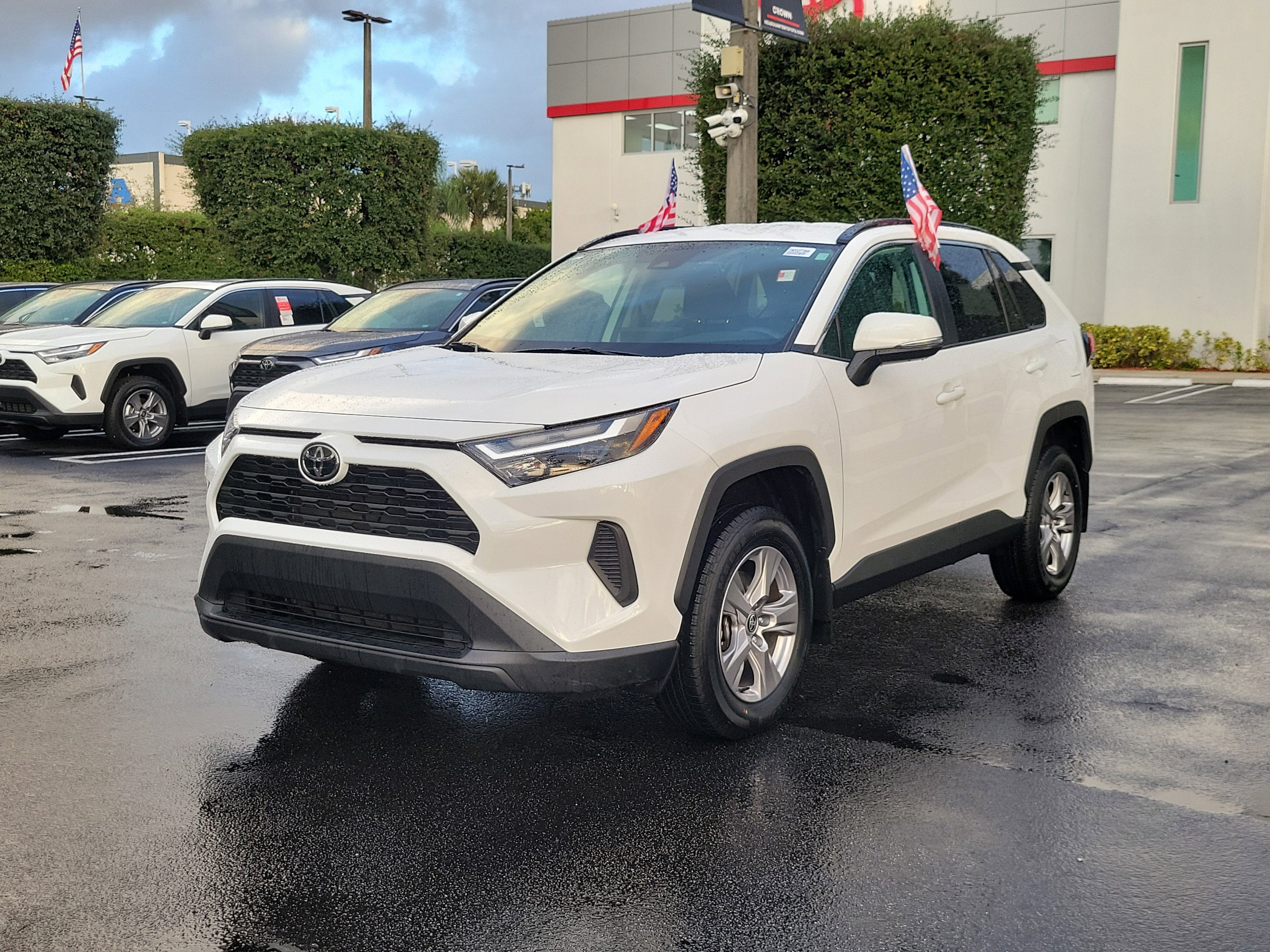 2024 Toyota RAV4 XLE