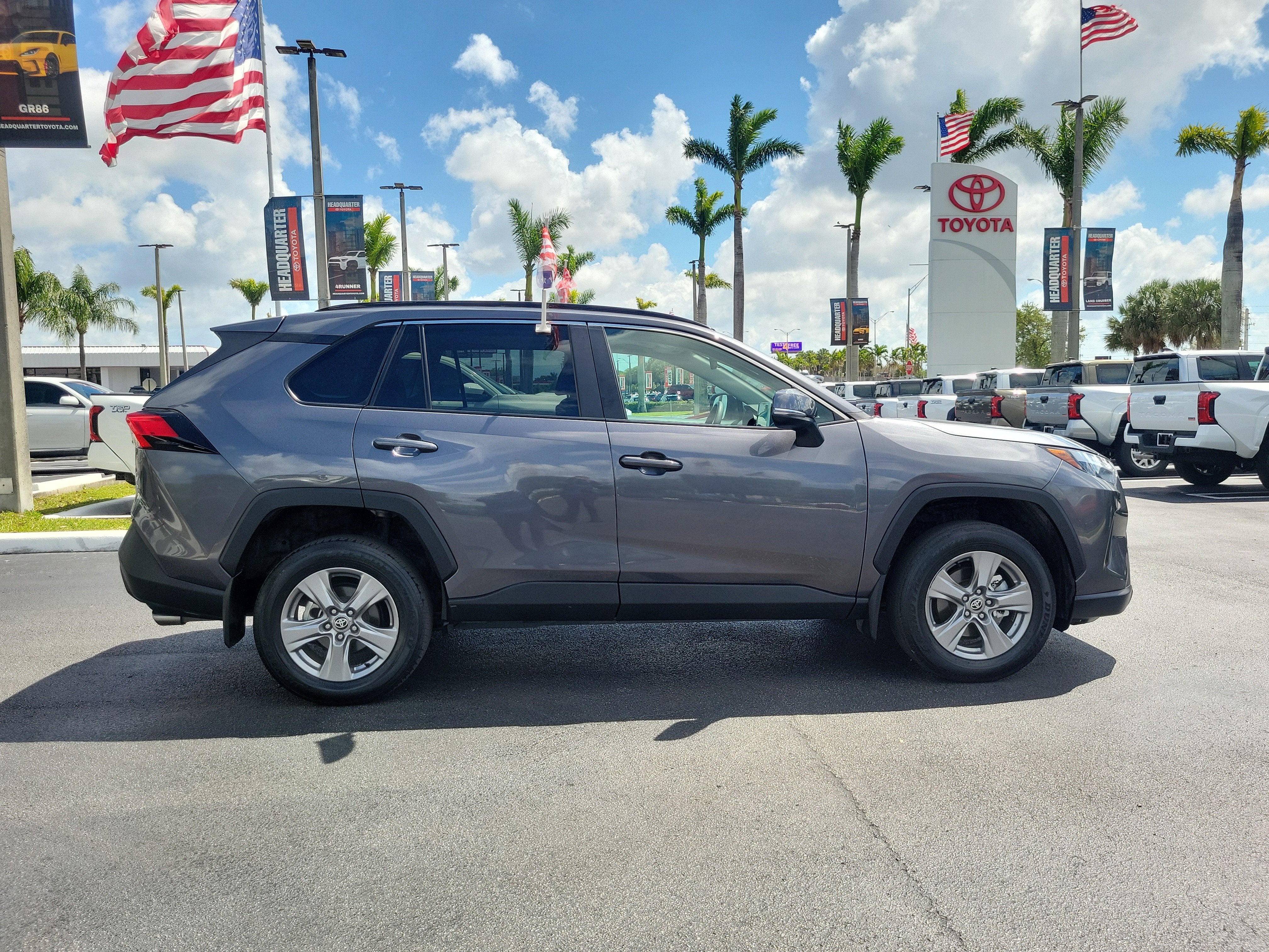 2025 Toyota RAV4 XLE