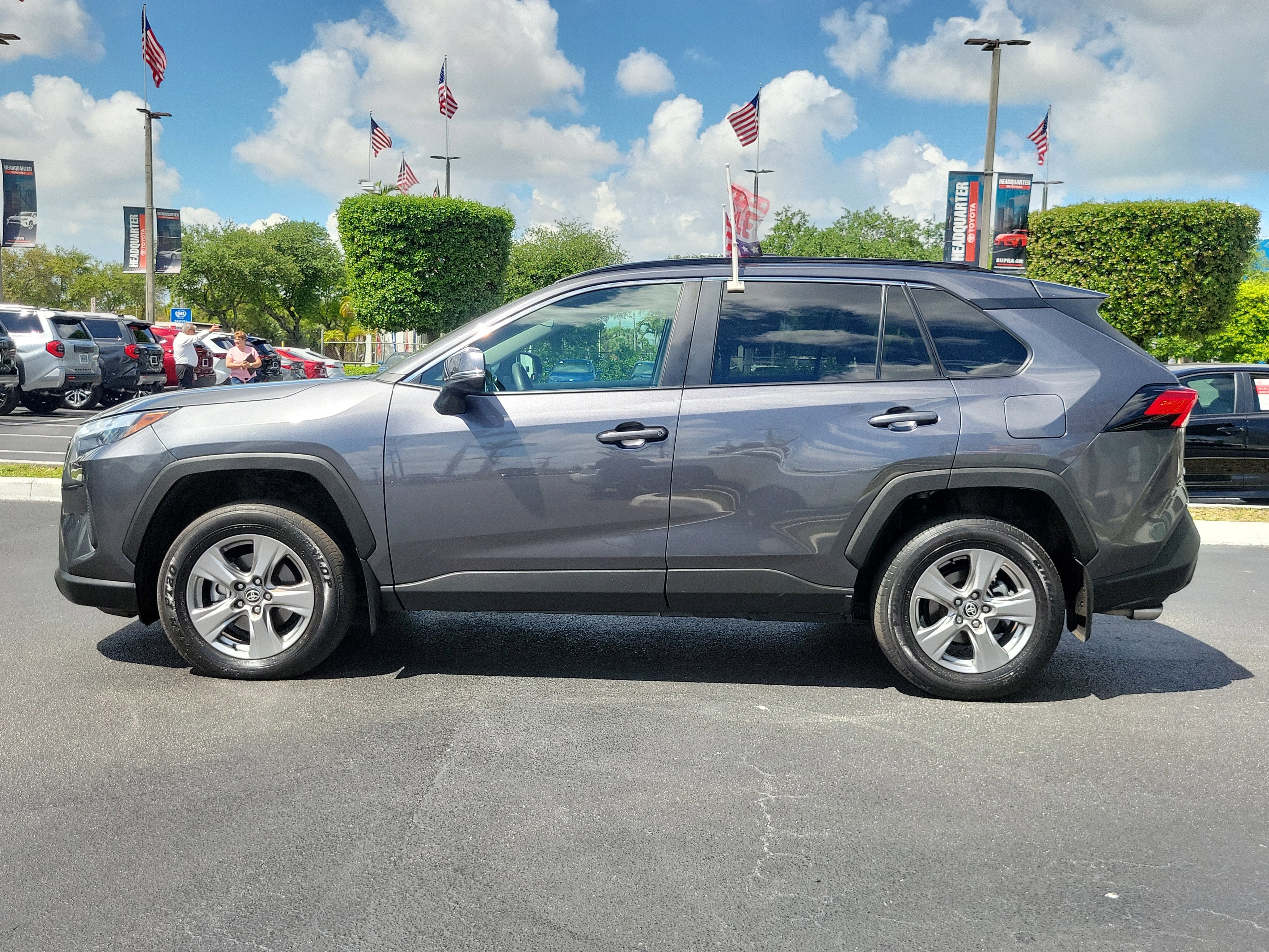 2025 Toyota RAV4 XLE