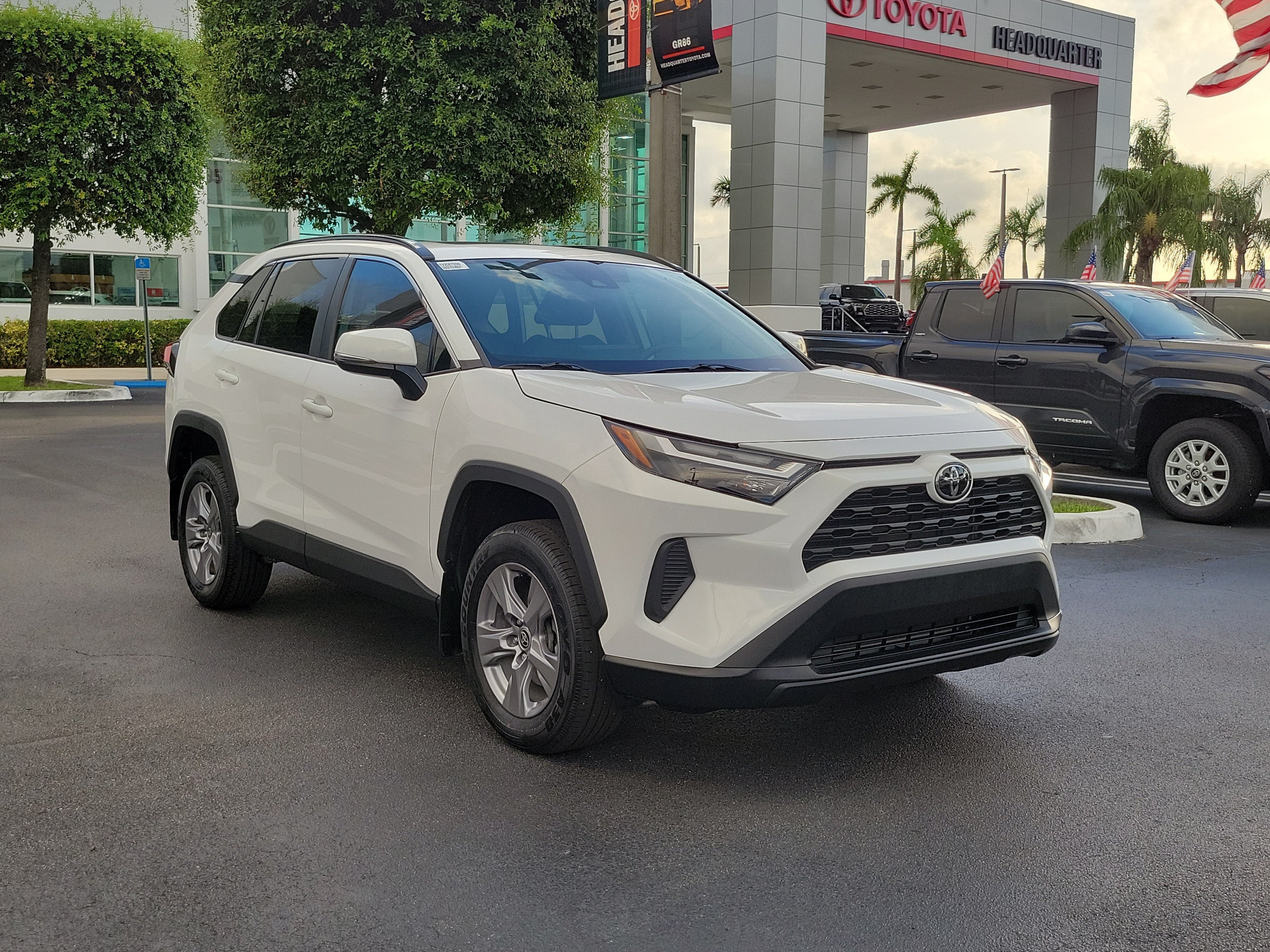 2024 Toyota RAV4 XLE