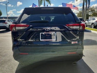 2025 Toyota RAV4 XLE