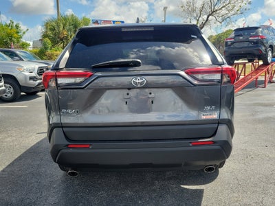 2020 Toyota RAV4 XLE