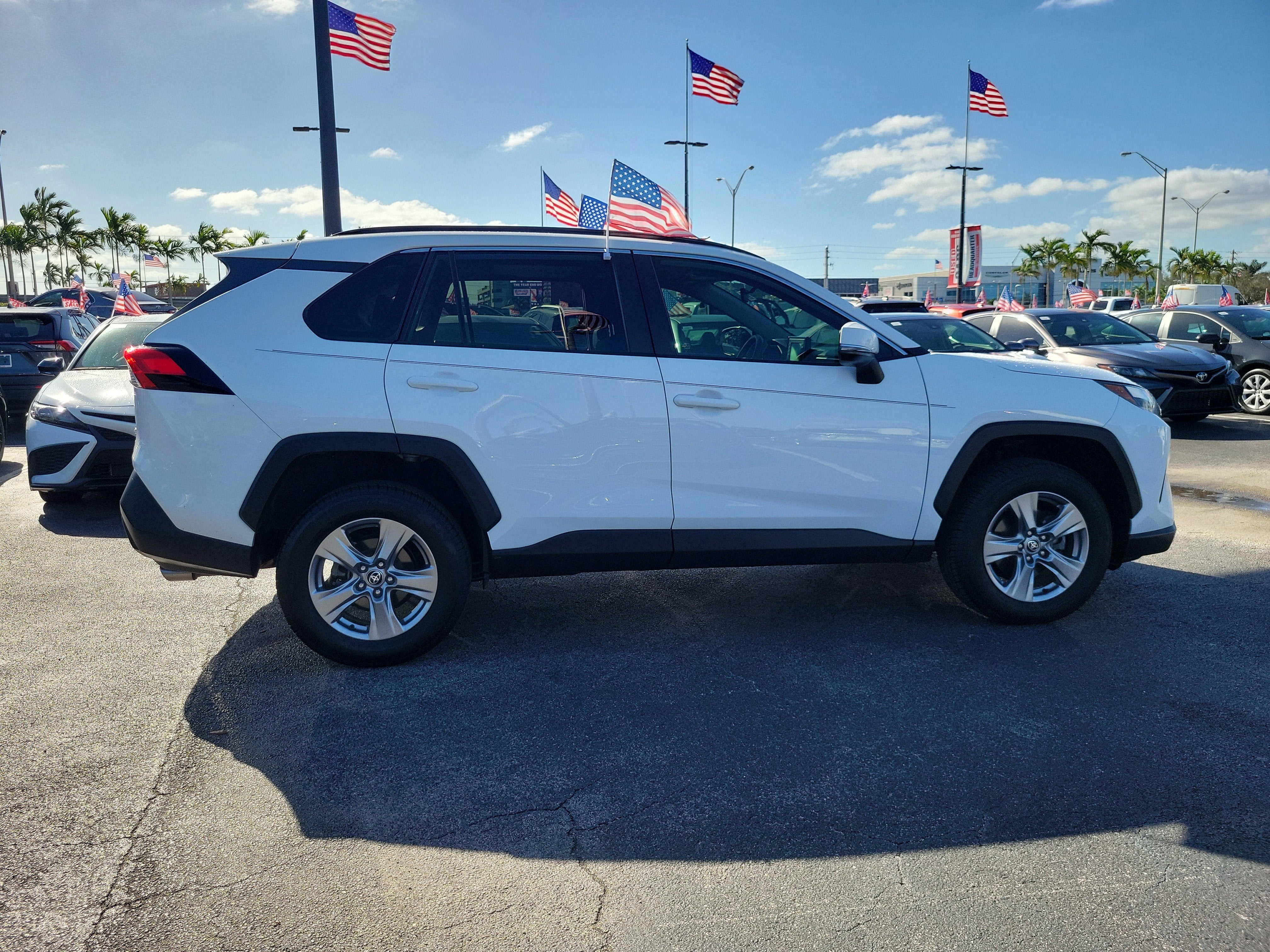 2022 Toyota RAV4 XLE