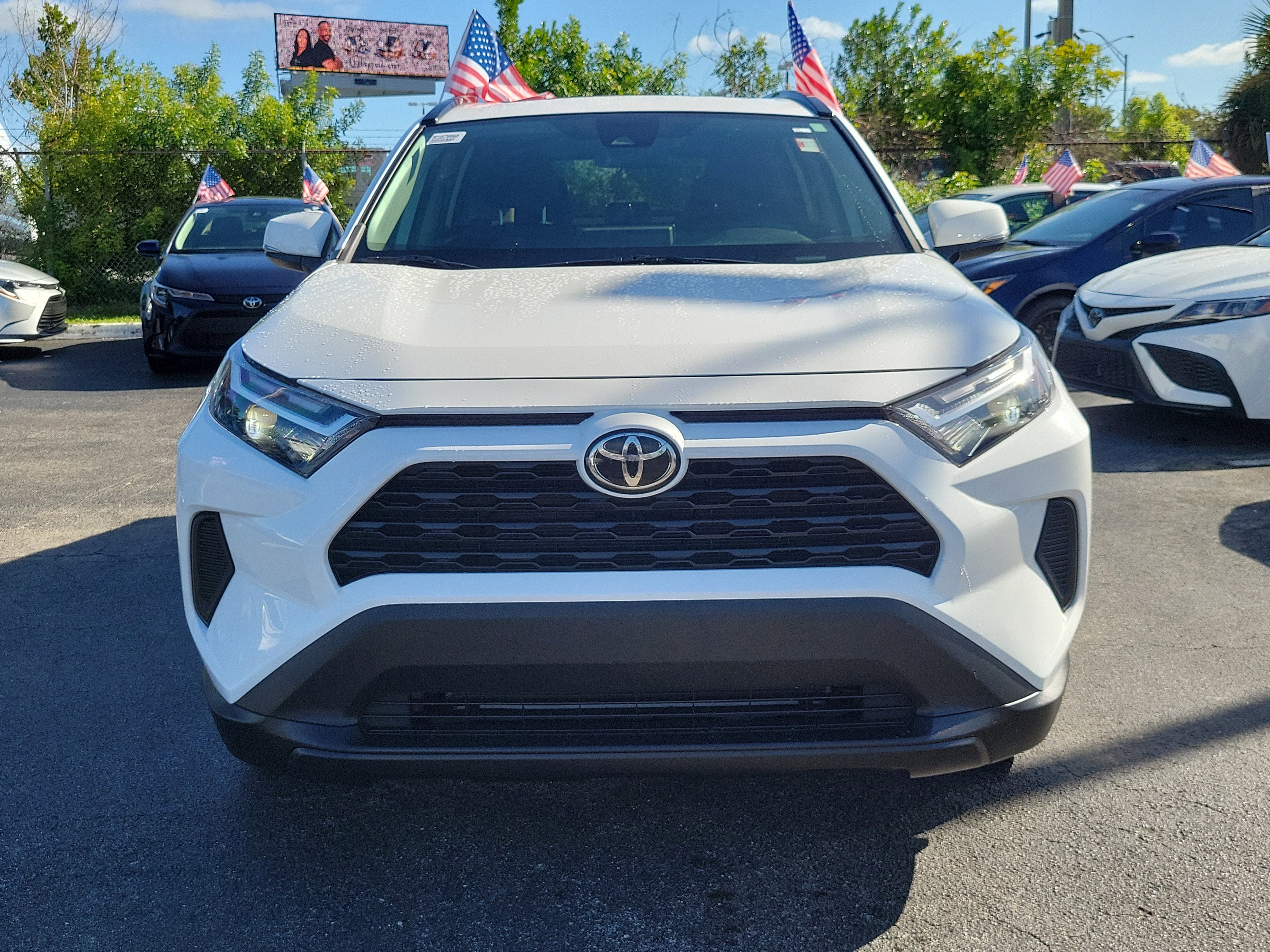 2022 Toyota RAV4 XLE
