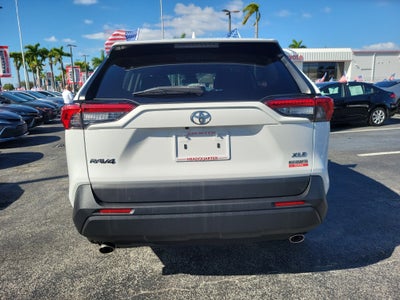 2022 Toyota RAV4 XLE