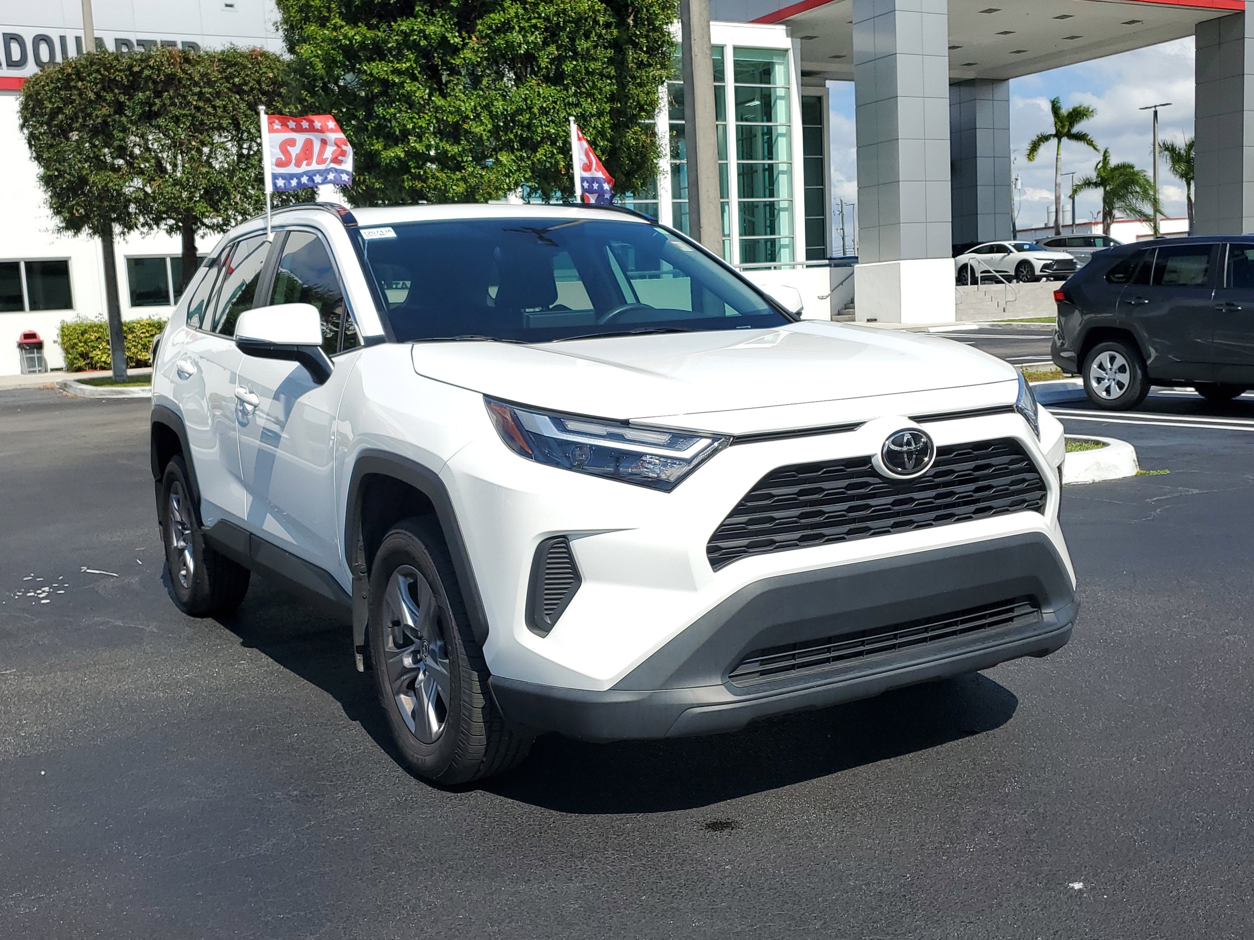 2024 Toyota RAV4 XLE