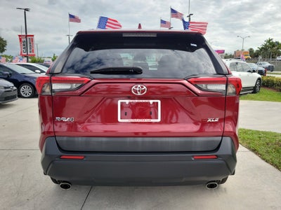 2021 Toyota RAV4 XLE