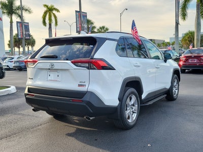 2022 Toyota RAV4 XLE