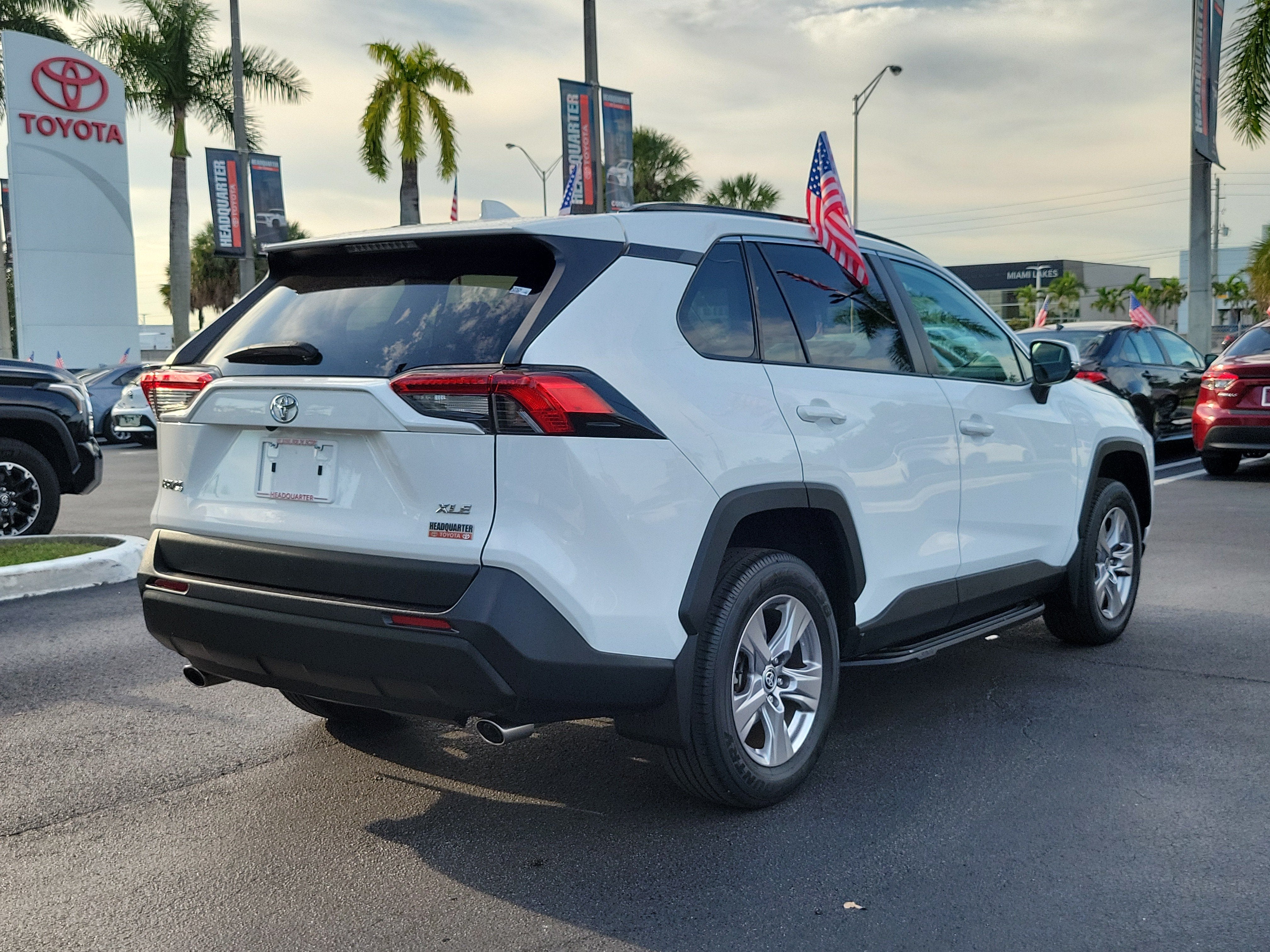 2022 Toyota RAV4 XLE