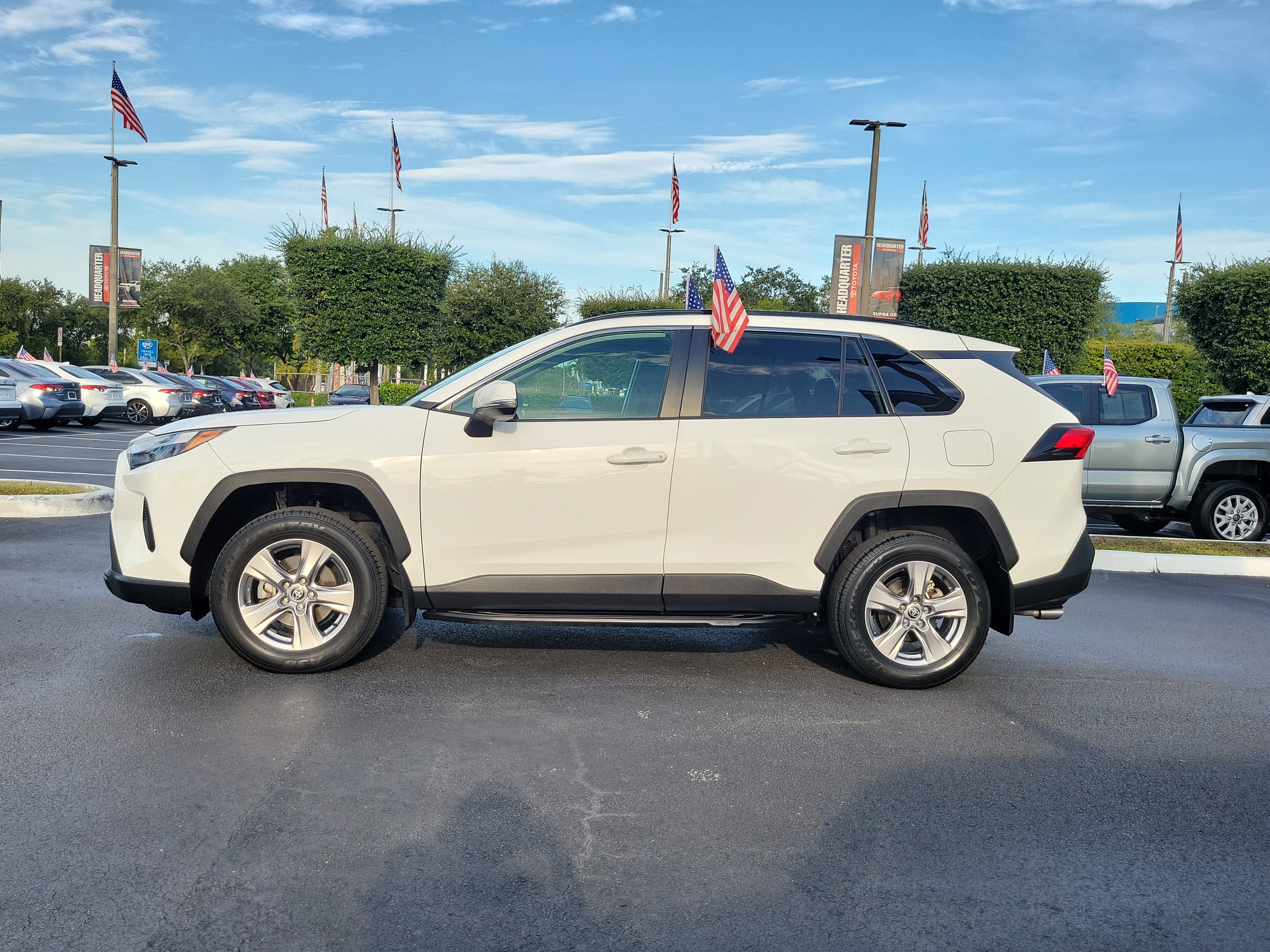 2022 Toyota RAV4 XLE