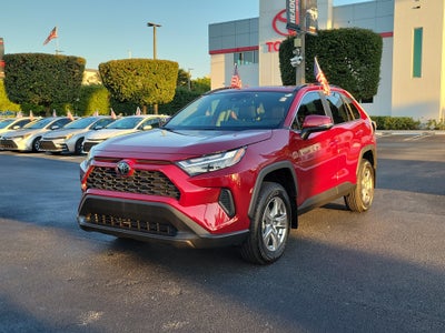 2025 Toyota RAV4 XLE
