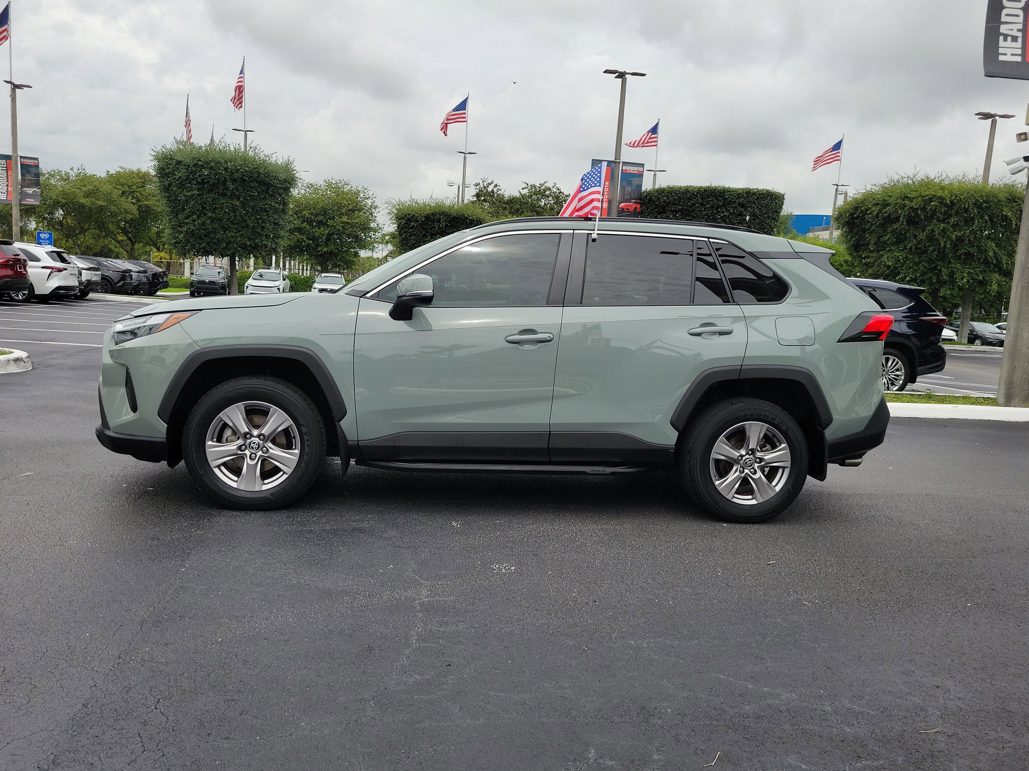 2023 Toyota RAV4 XLE