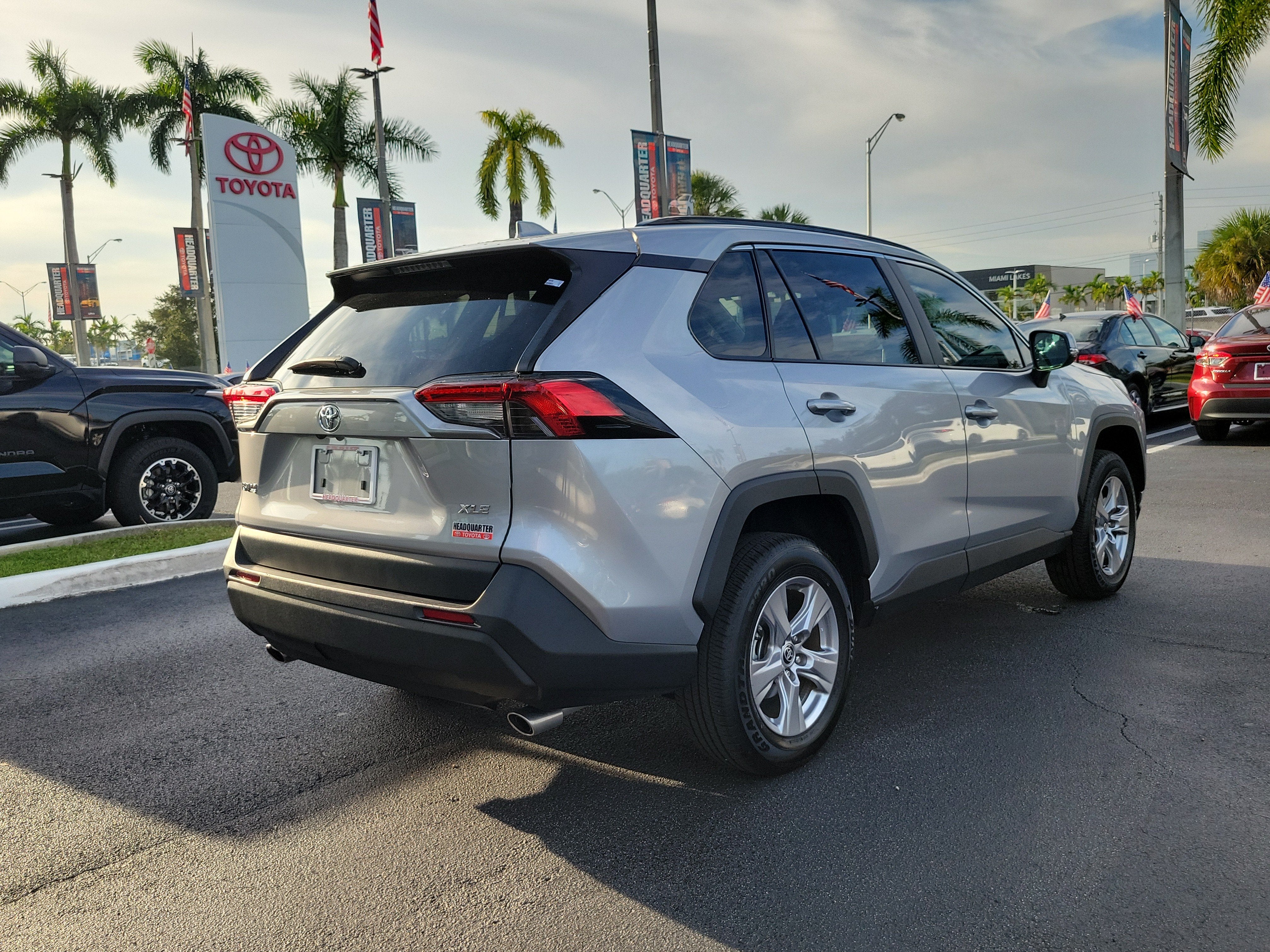 2025 Toyota RAV4 XLE