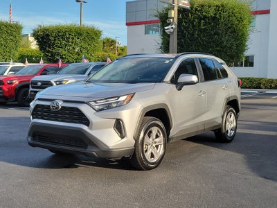 2025 Toyota RAV4 XLE