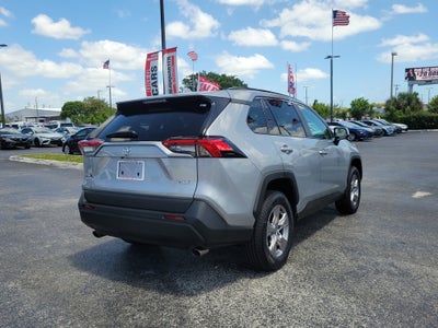 2022 Toyota RAV4 XLE