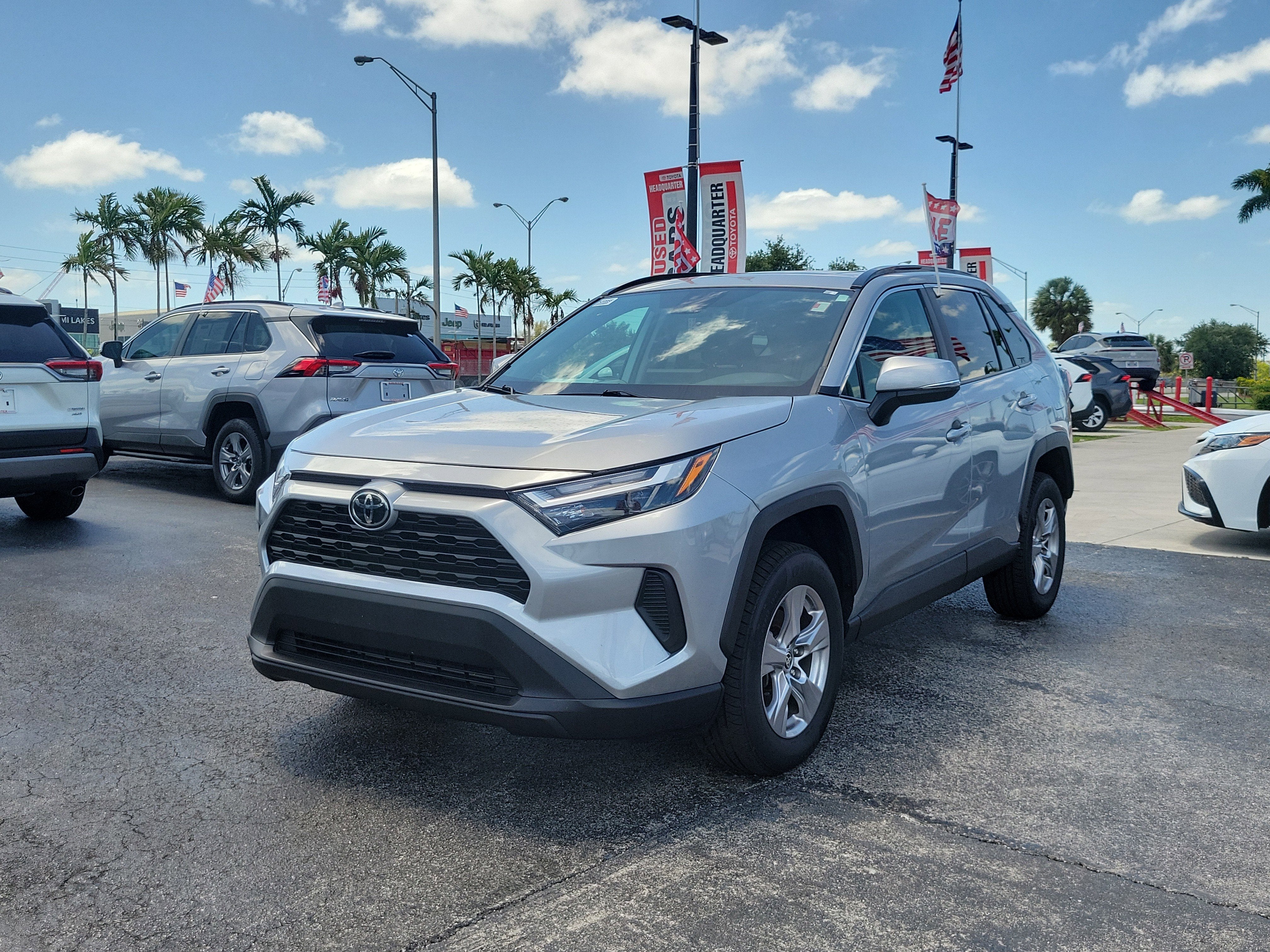 2022 Toyota RAV4 XLE