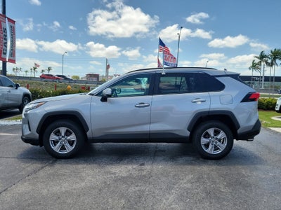 2022 Toyota RAV4 XLE