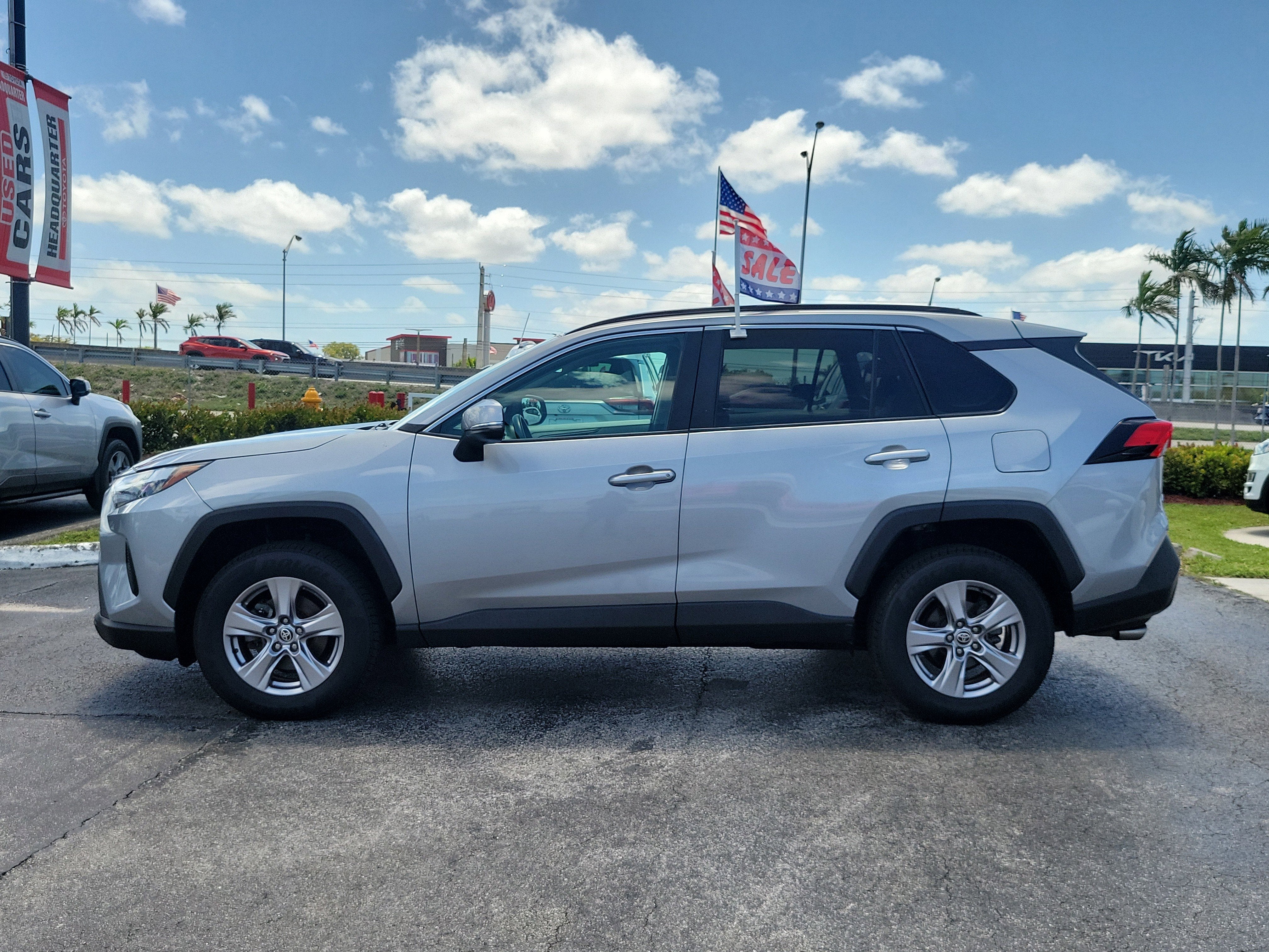 2022 Toyota RAV4 XLE